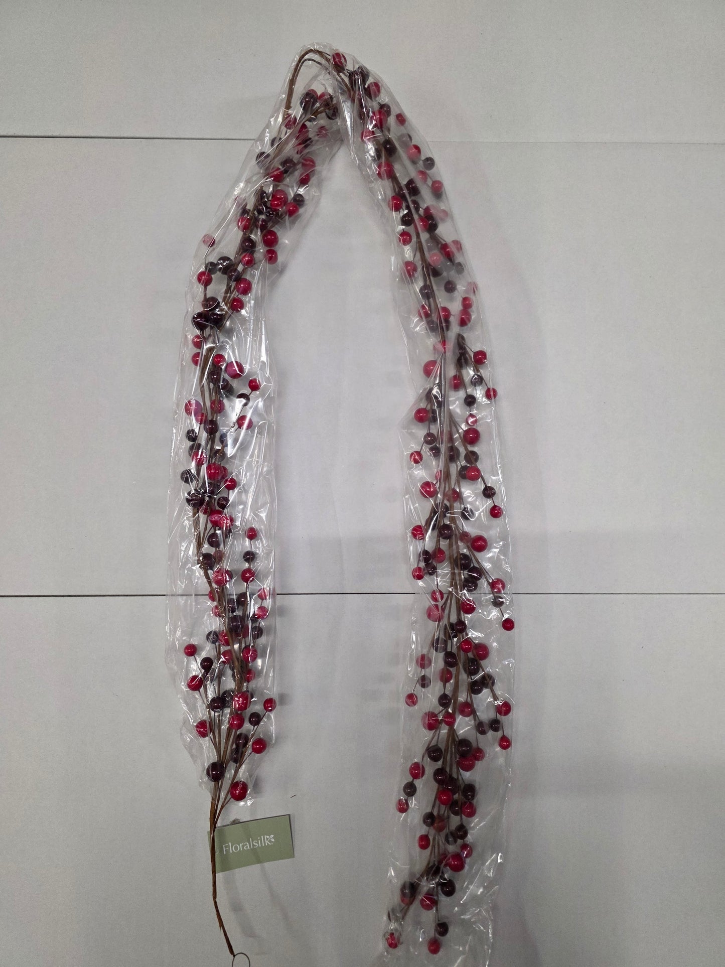 Garland Classic Max Berry Red 150cm