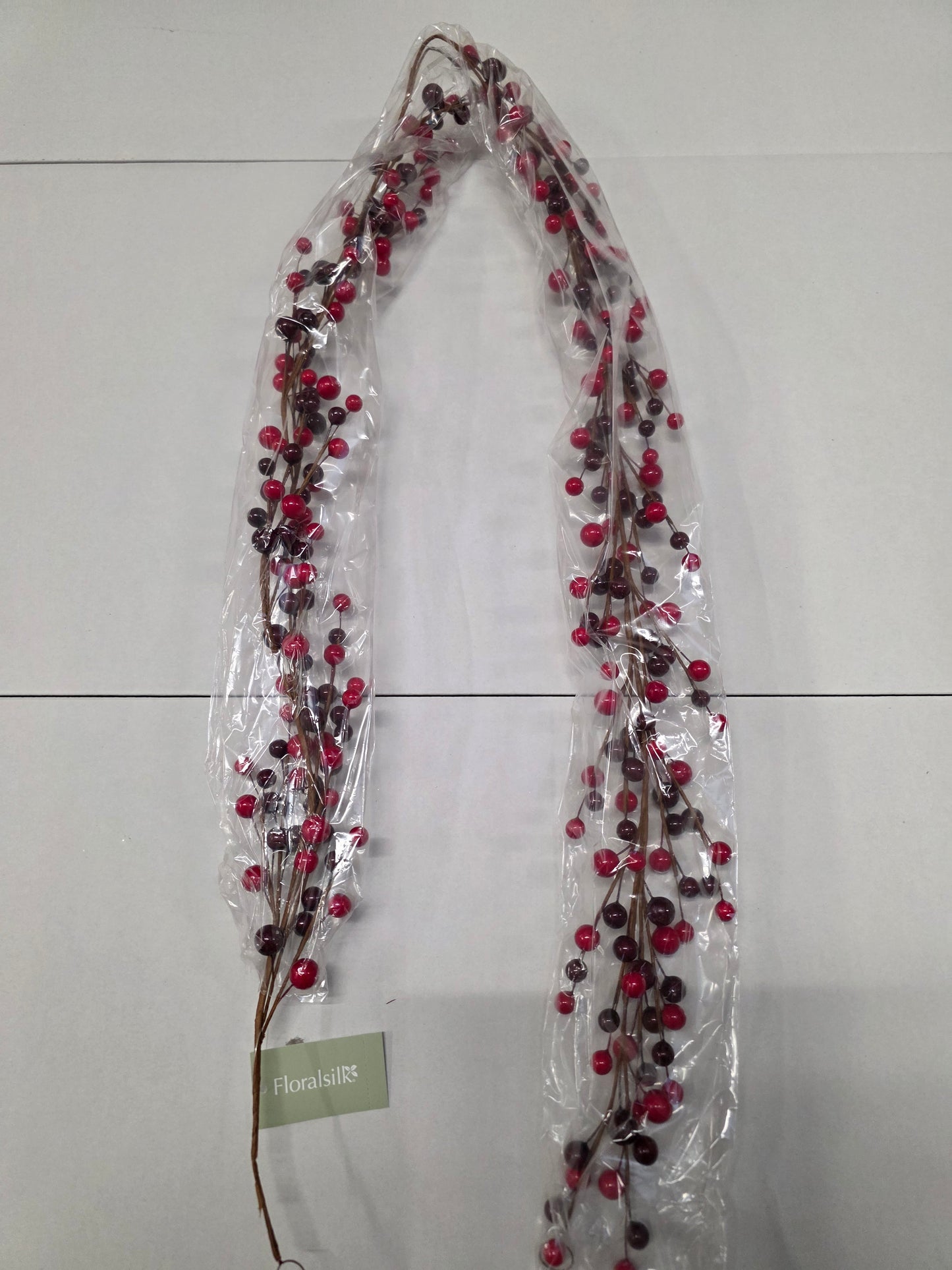 Garland Classic Max Berry Red 150cm