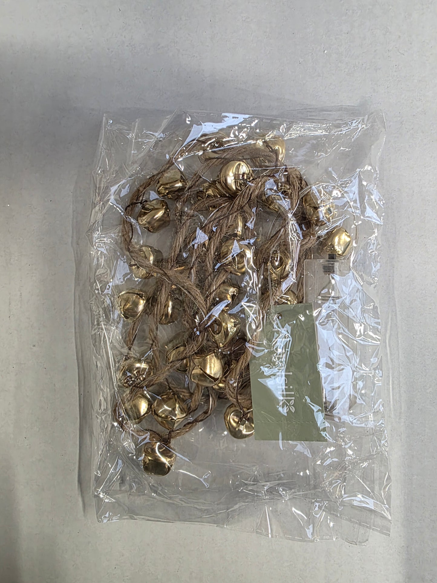 Garland L E D Bell Gold 180cm