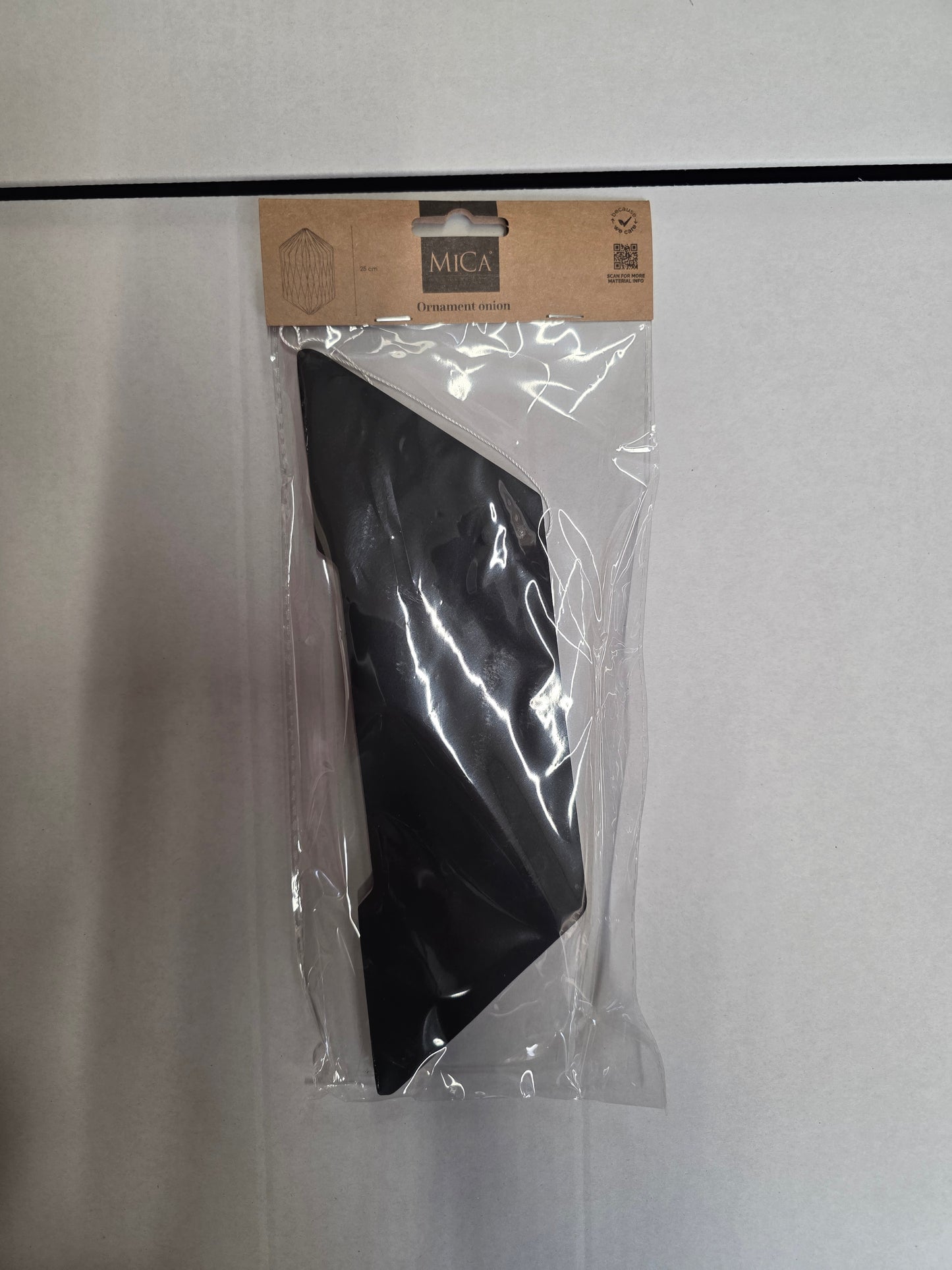 Hanging Onion Drop Black 3 Ass 25x20cm
