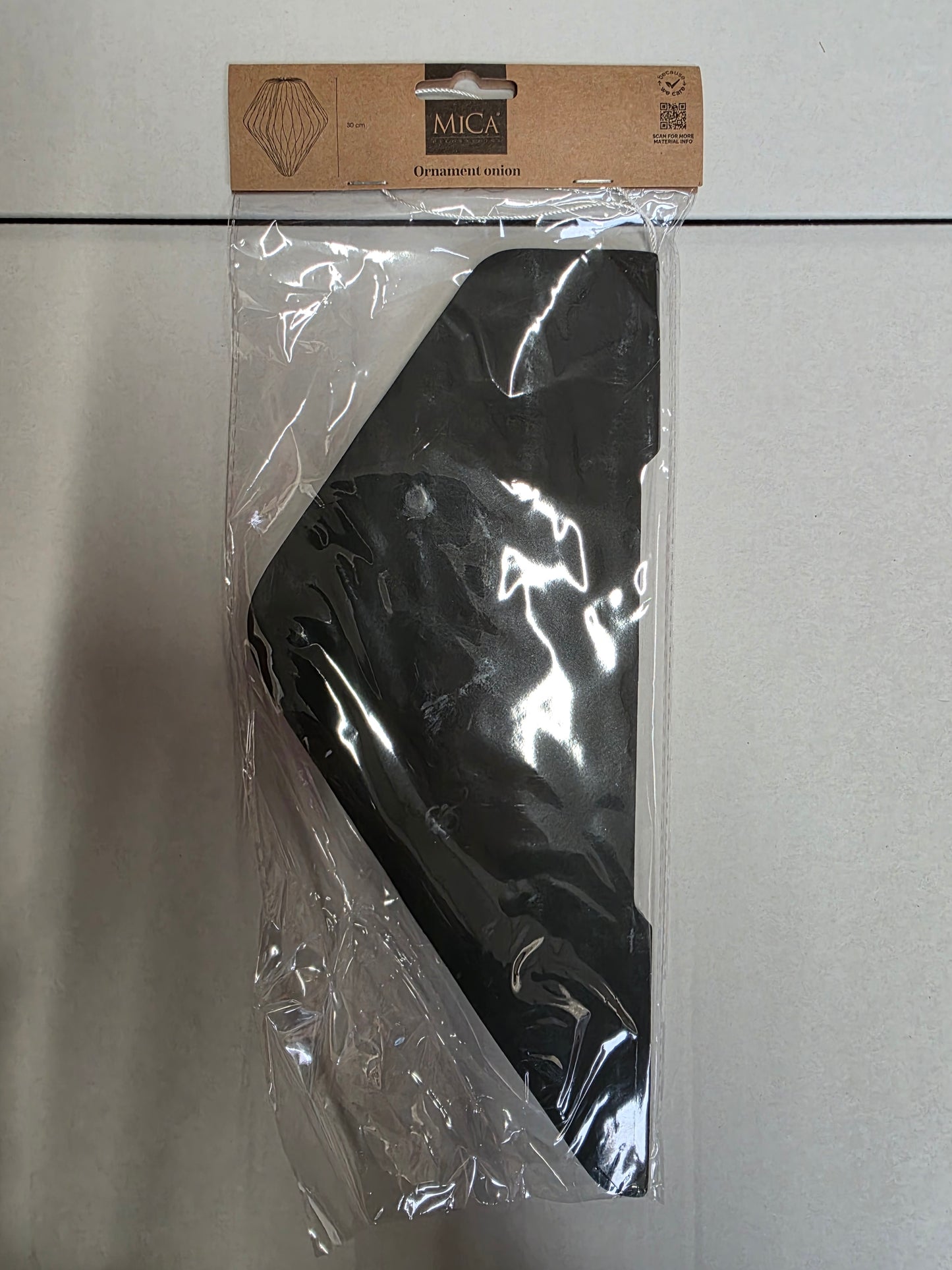 Hanging Onion Drop Black 3 Ass 30x24cm