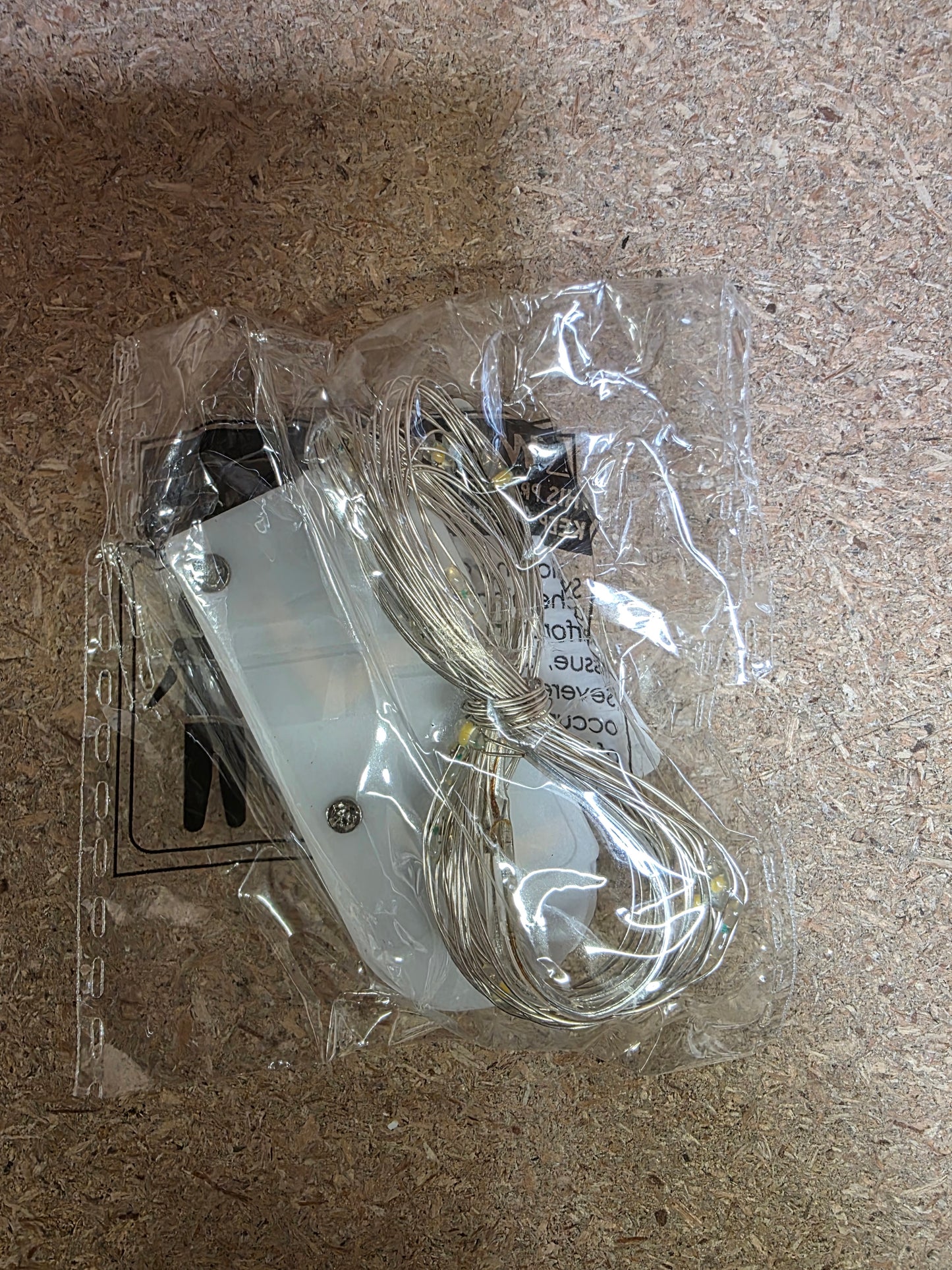 L E D Wire String Light 2m X20  (PACK OF 2)