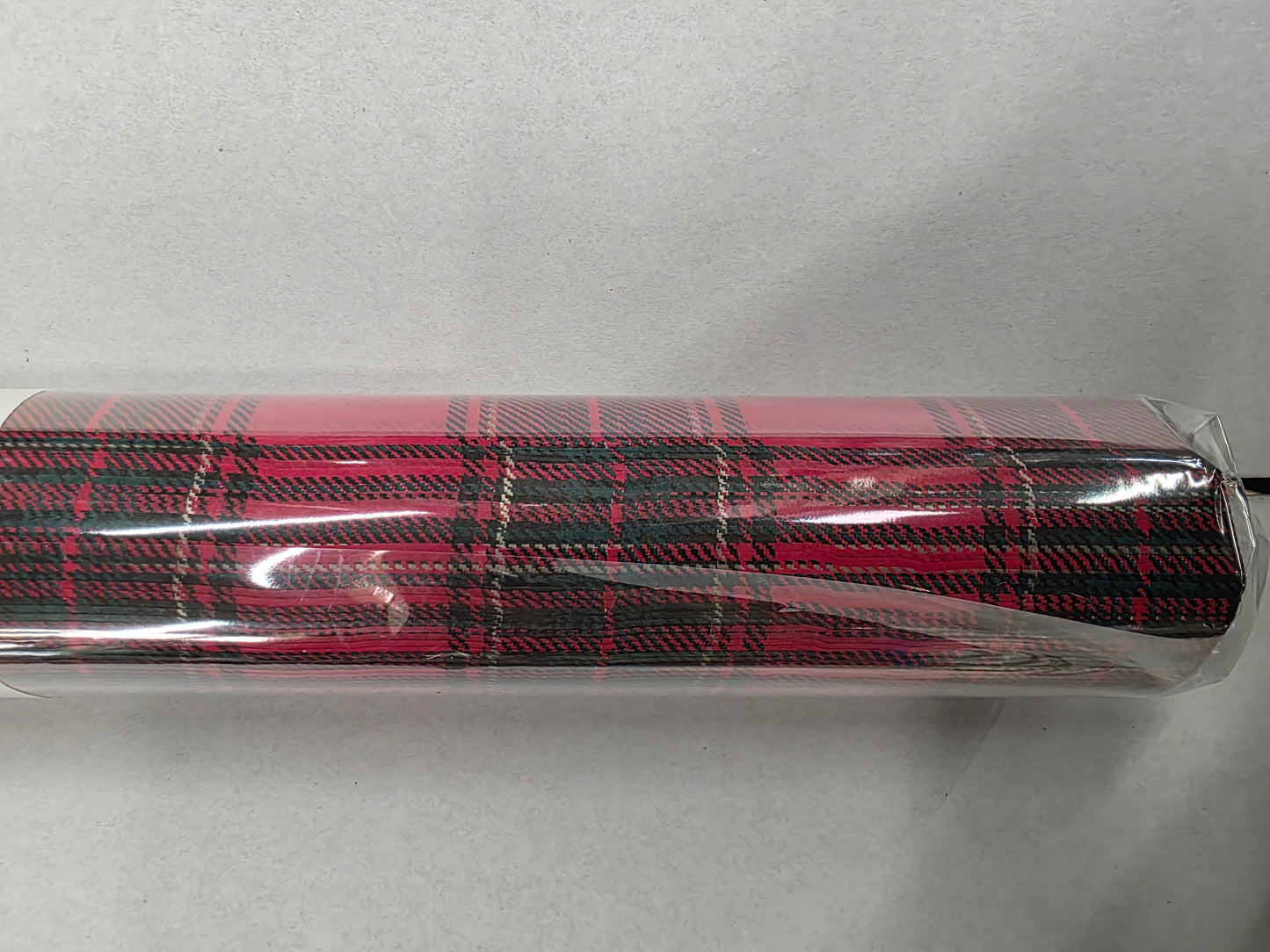 Tissue Tartan Roll 48 Sheets 50 X 75cm