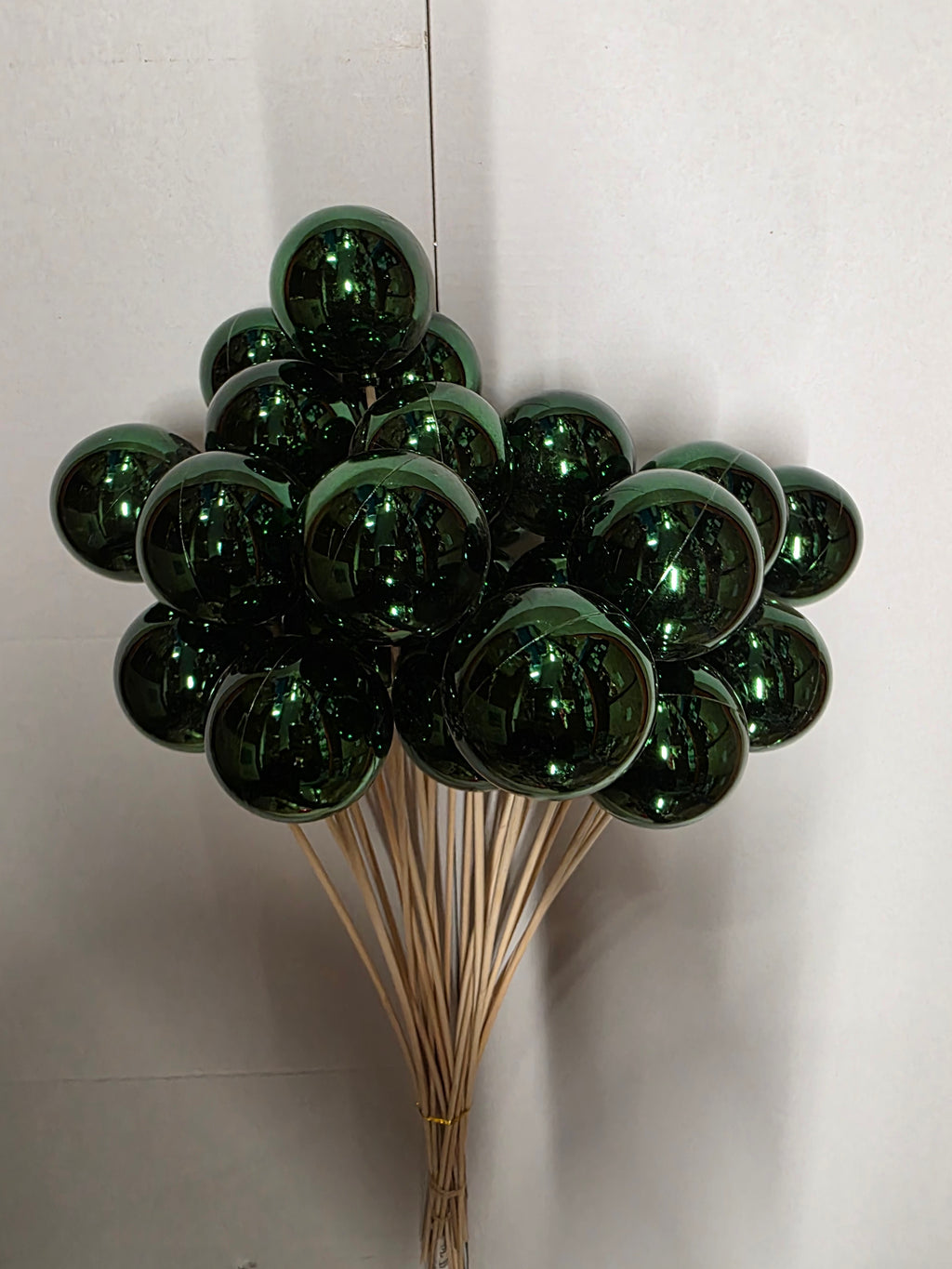 Pick Bauble 6cm Shiny Green 50cm (Pack of 25 pieces)