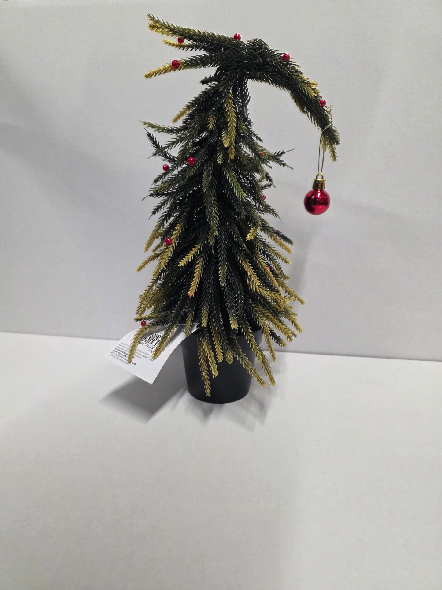 Leaning Tree 35cm Red Baubles