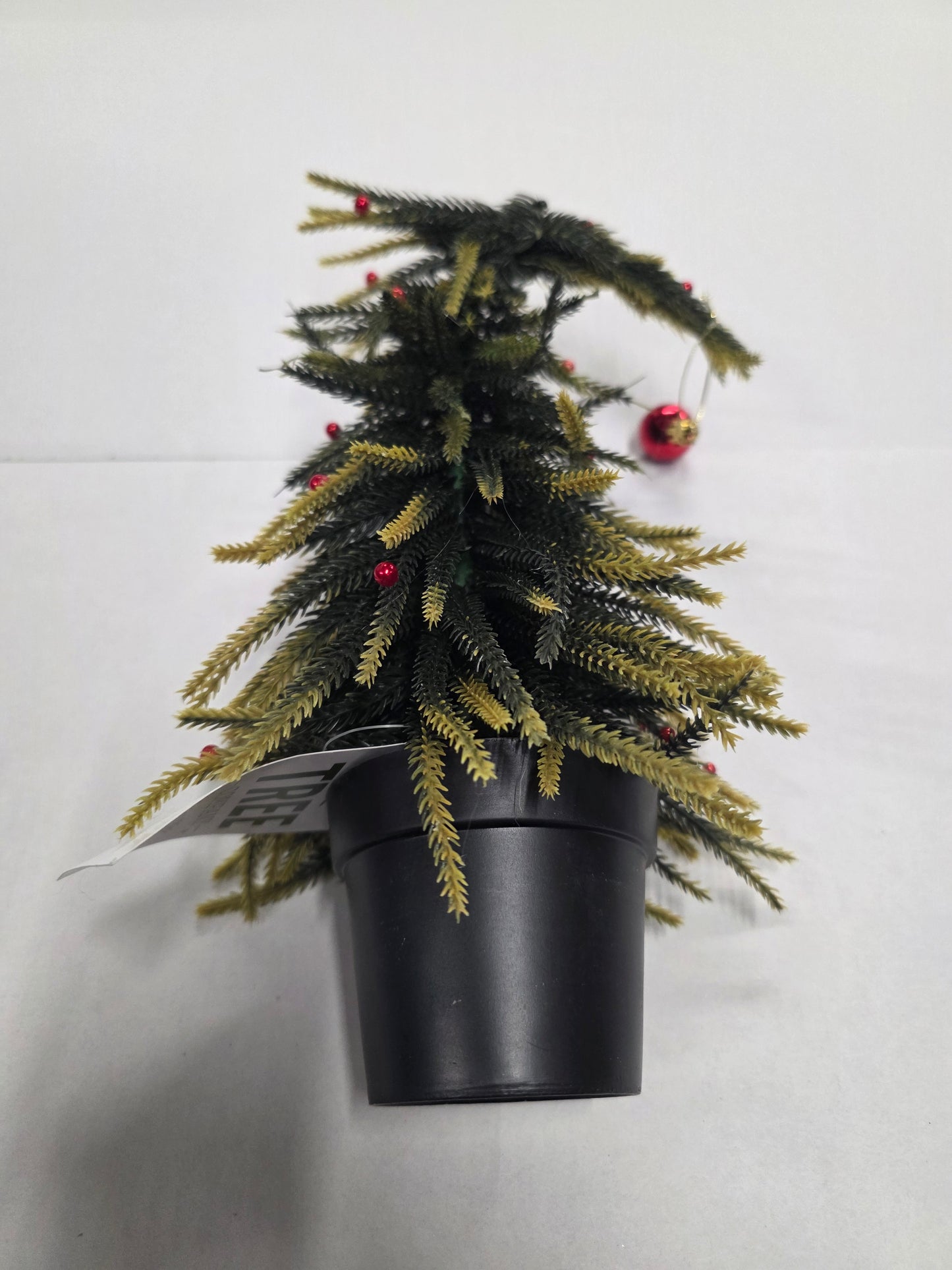 Leaning Tree 35cm Red Baubles