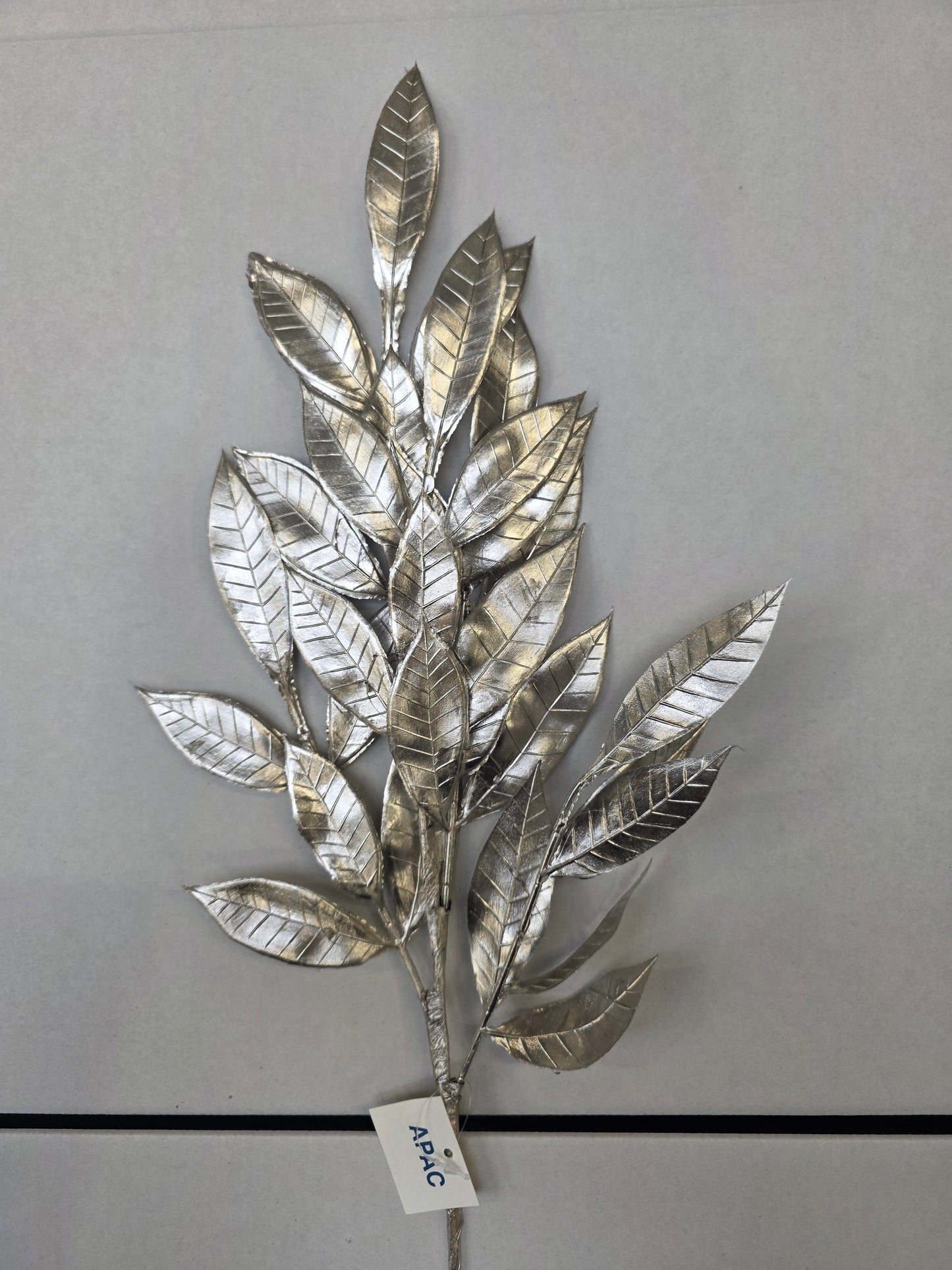Metallic Laurel Leaf Spray Champagne