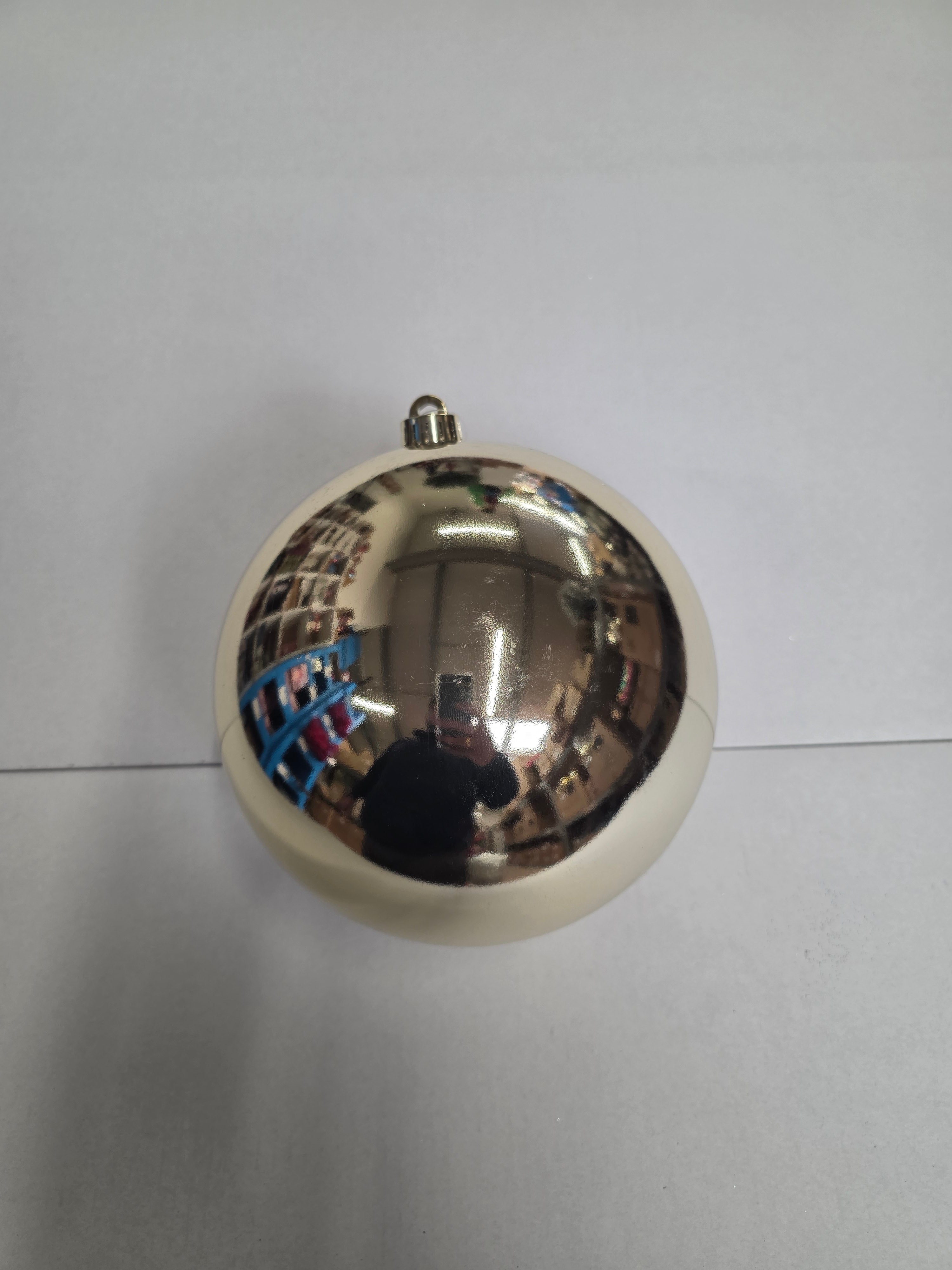Bauble Unbreakable 20cm Shiny Champagne