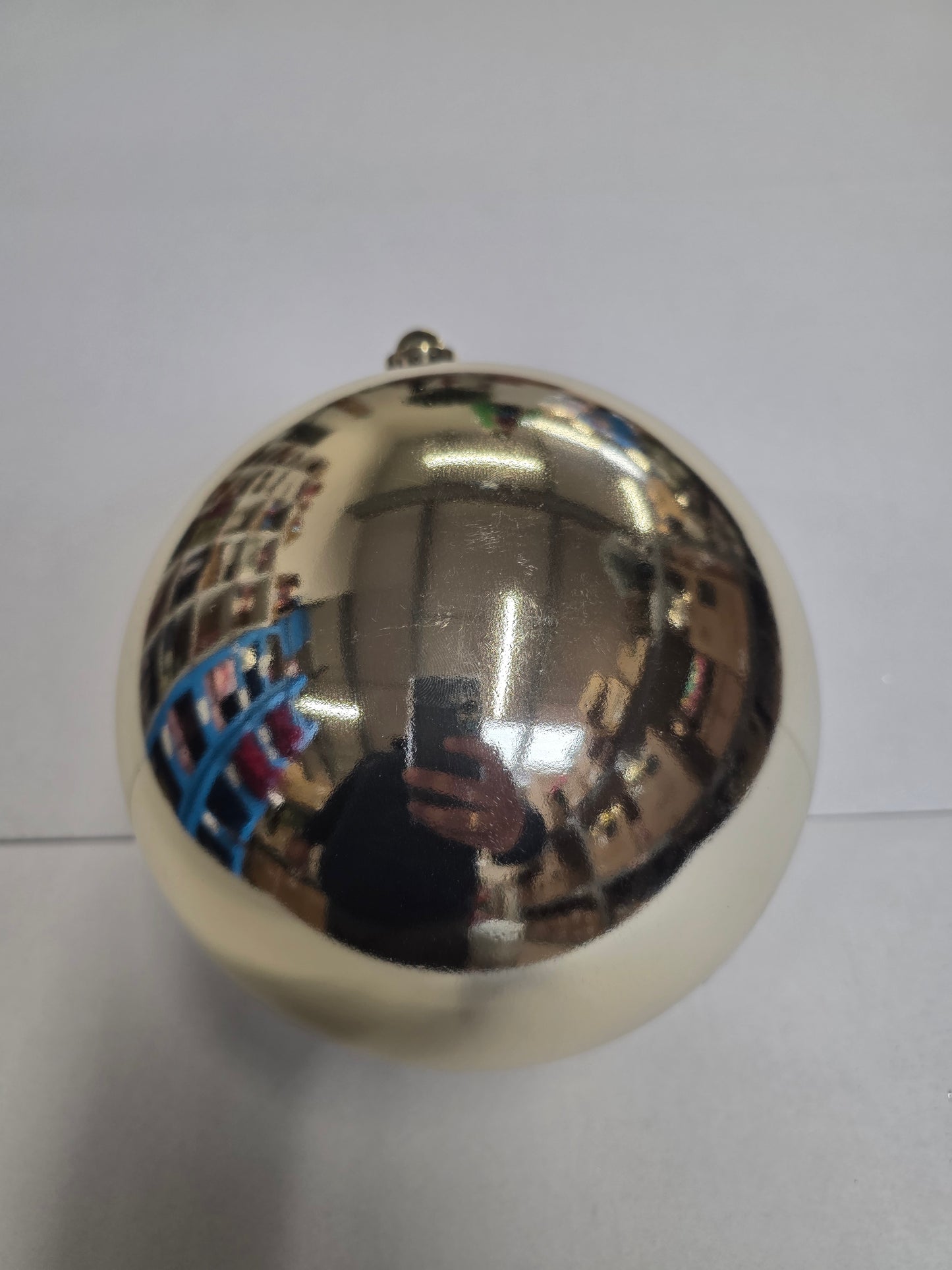 Bauble Unbreakable 20cm Shiny Champagne