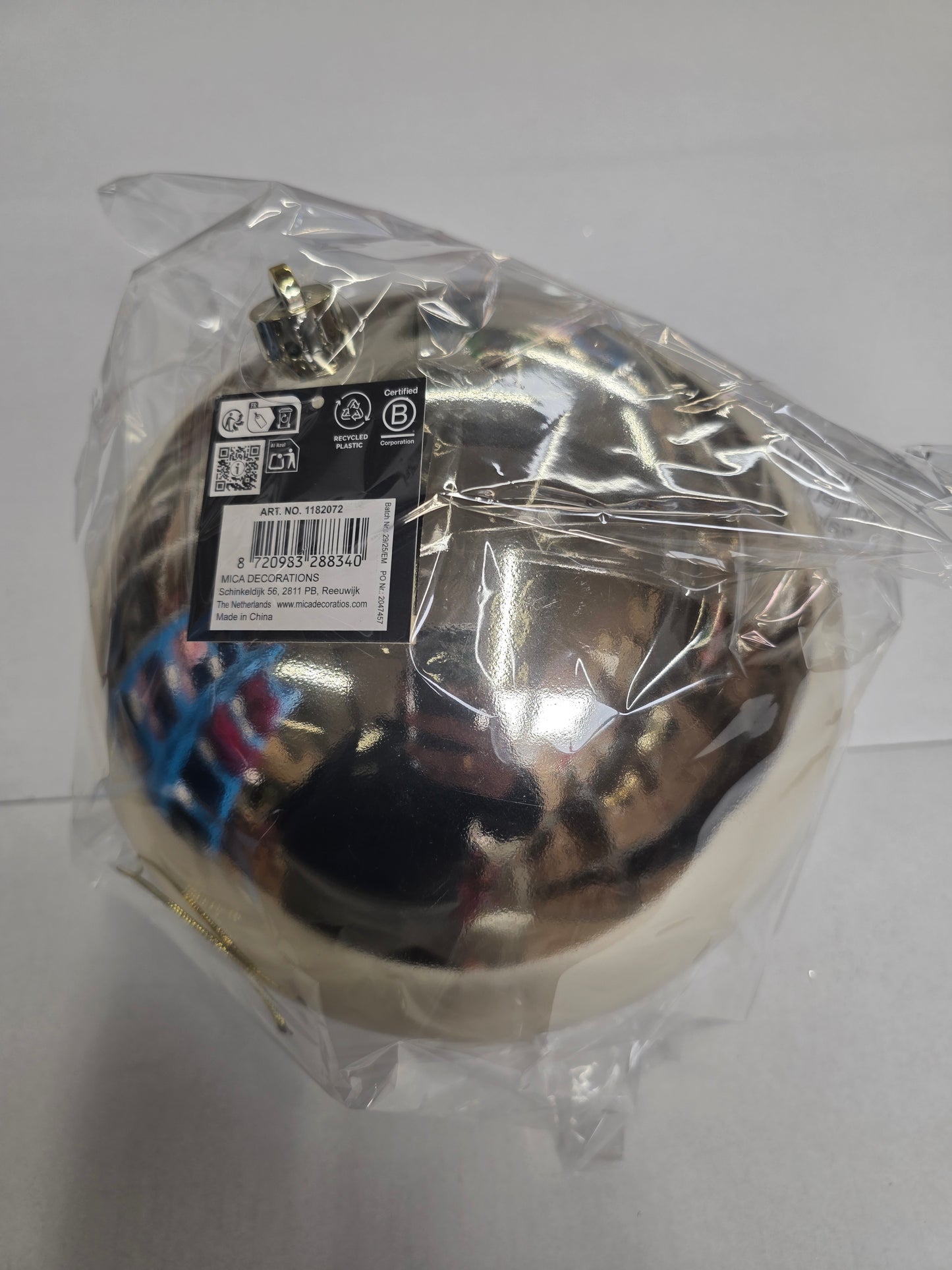 Bauble Unbreakable 25cm Shiny Champagne