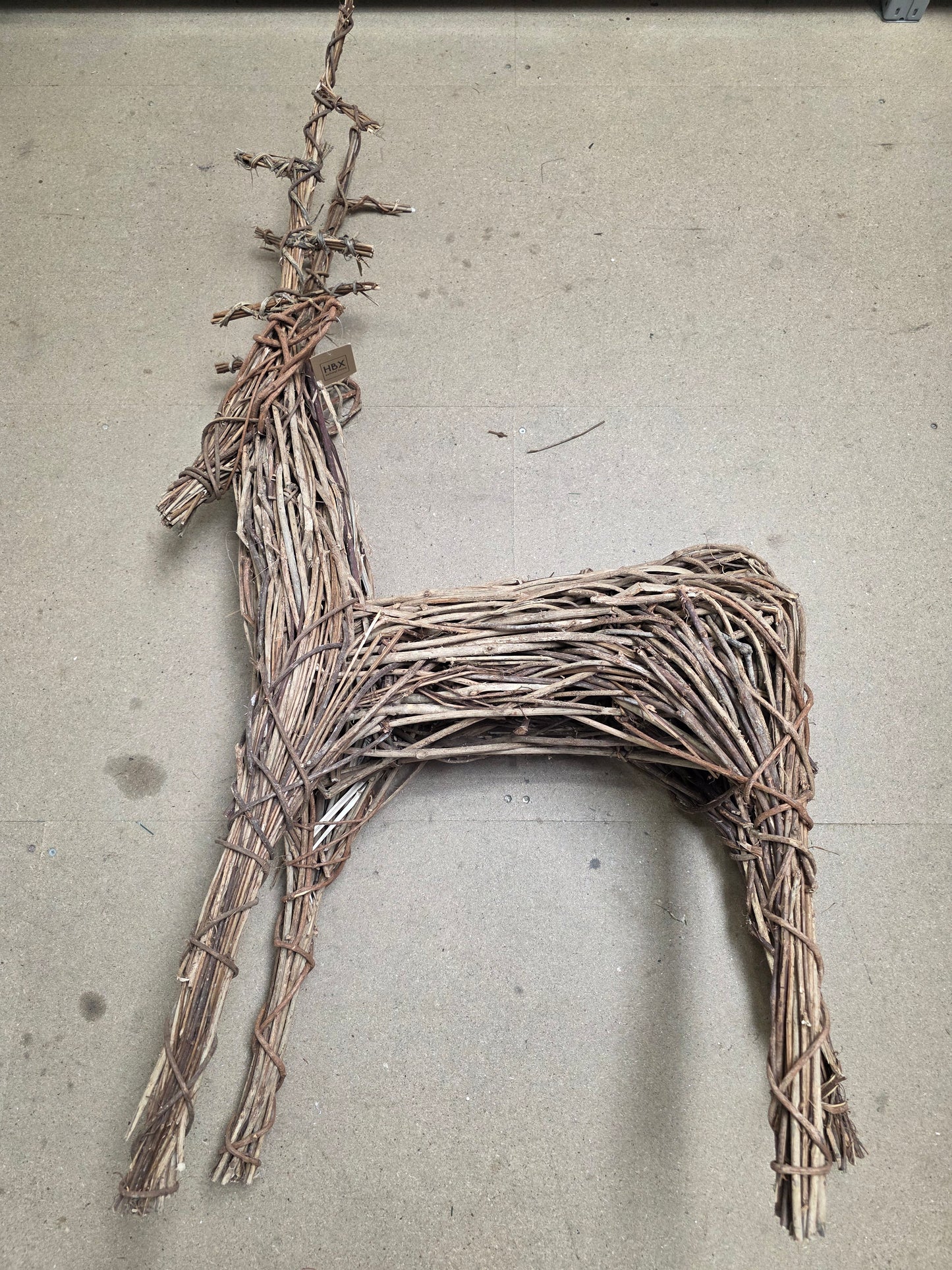 Reindeer Standing Vine 137cm