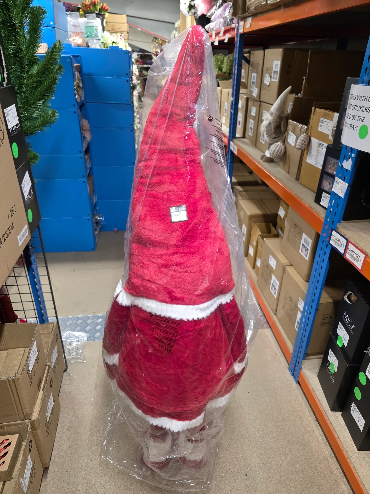 Standing Gnome Red 173x55x42cm