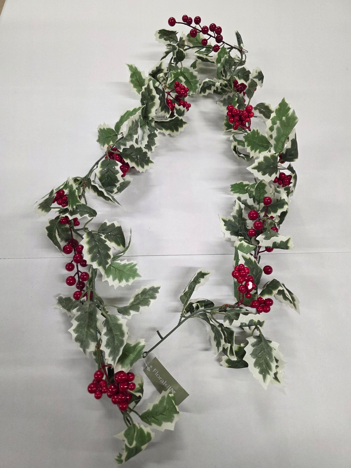 Garland Holly Varigated 183cm