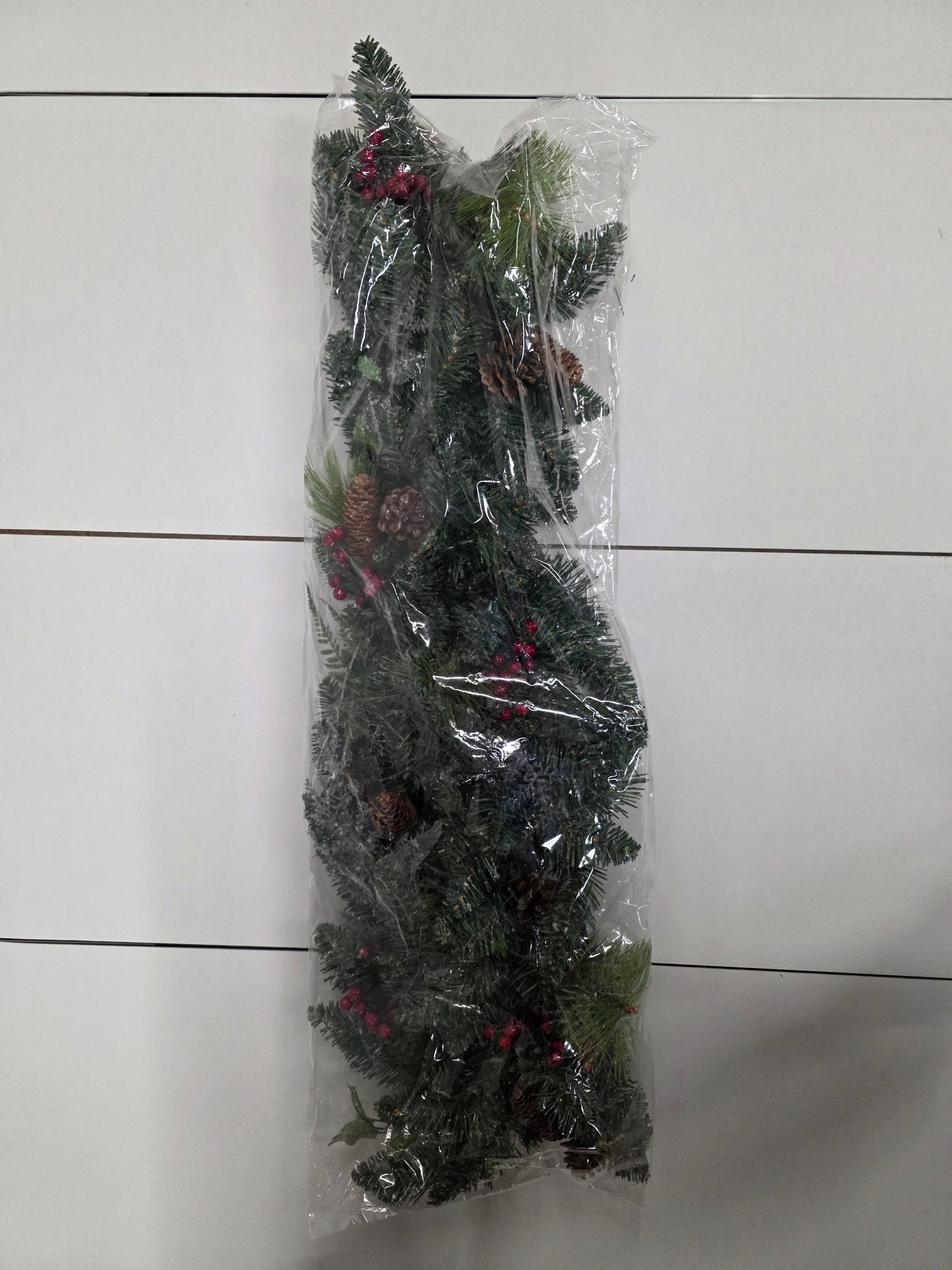 Garland Natural Iced 180cm