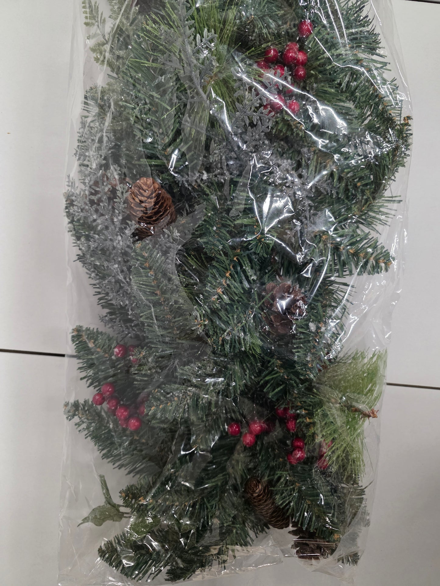 Garland Natural Iced 180cm