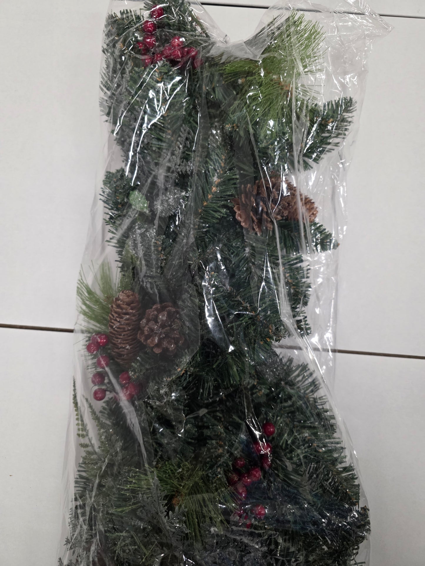 Garland Natural Iced 180cm