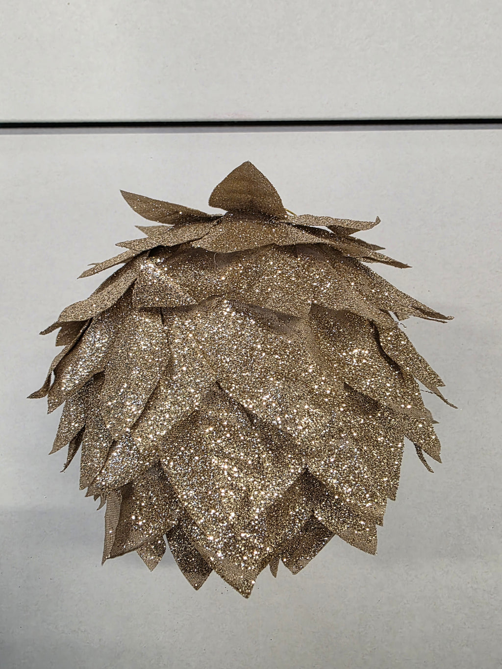 Hanger Leaf 15cm Gold