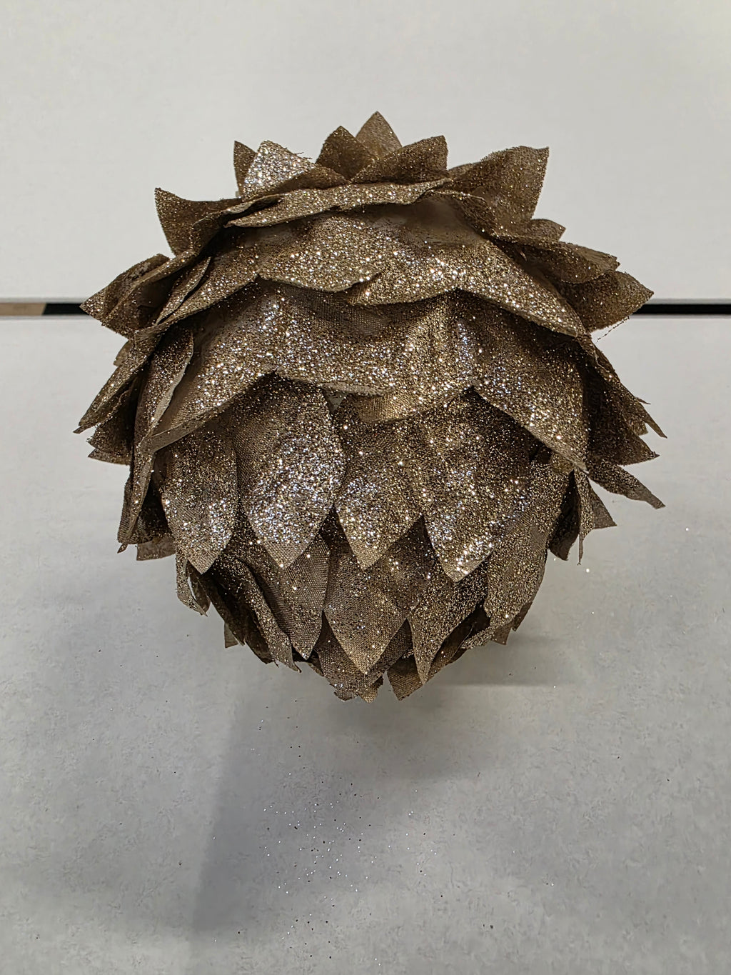 Hanger Leaf 15cm Gold