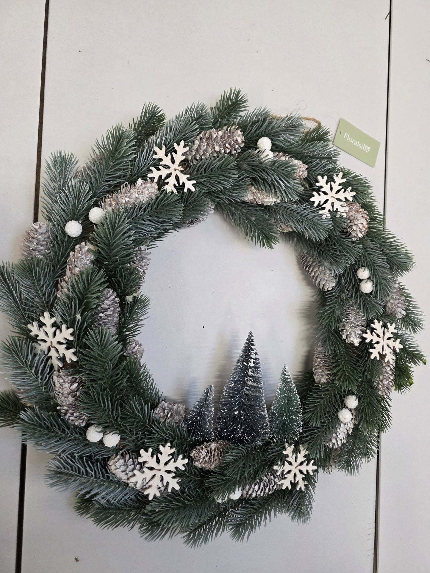 Wreath Frosted With Pine Tree 42cm