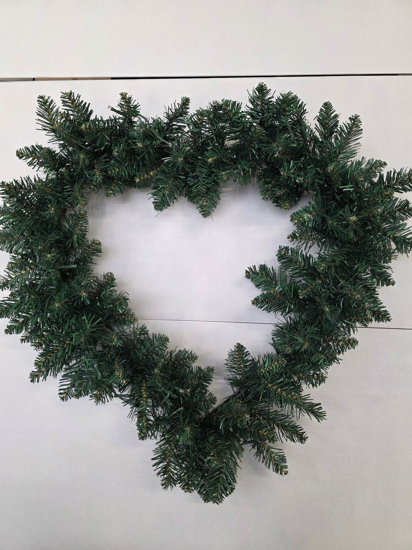 Wreath Heart L E D Green 60cm