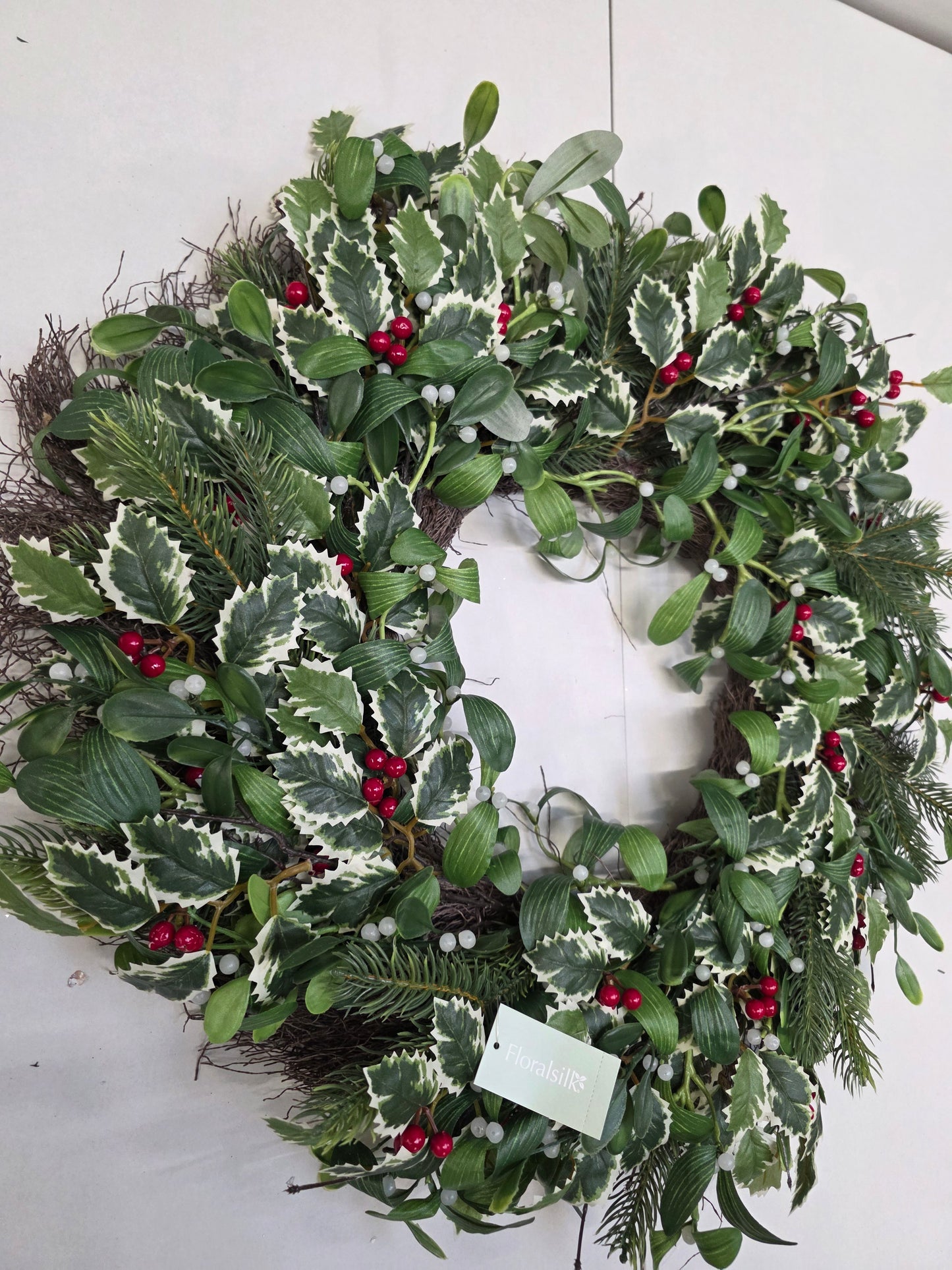 Wreath Holly Mistletoe 60cm