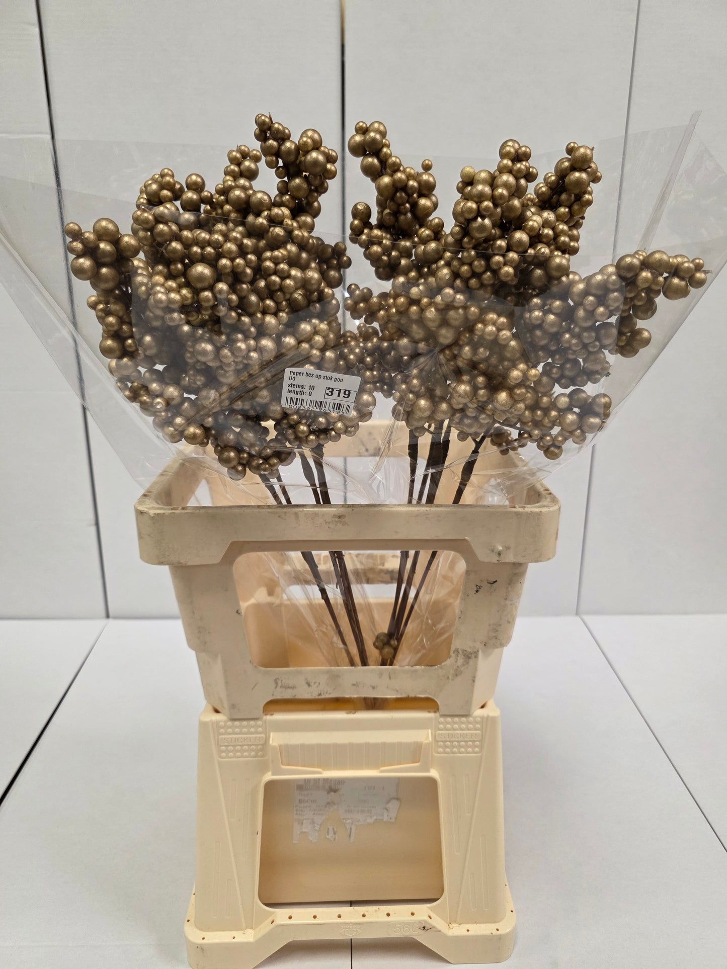 Peper Bes Op Stok Goud