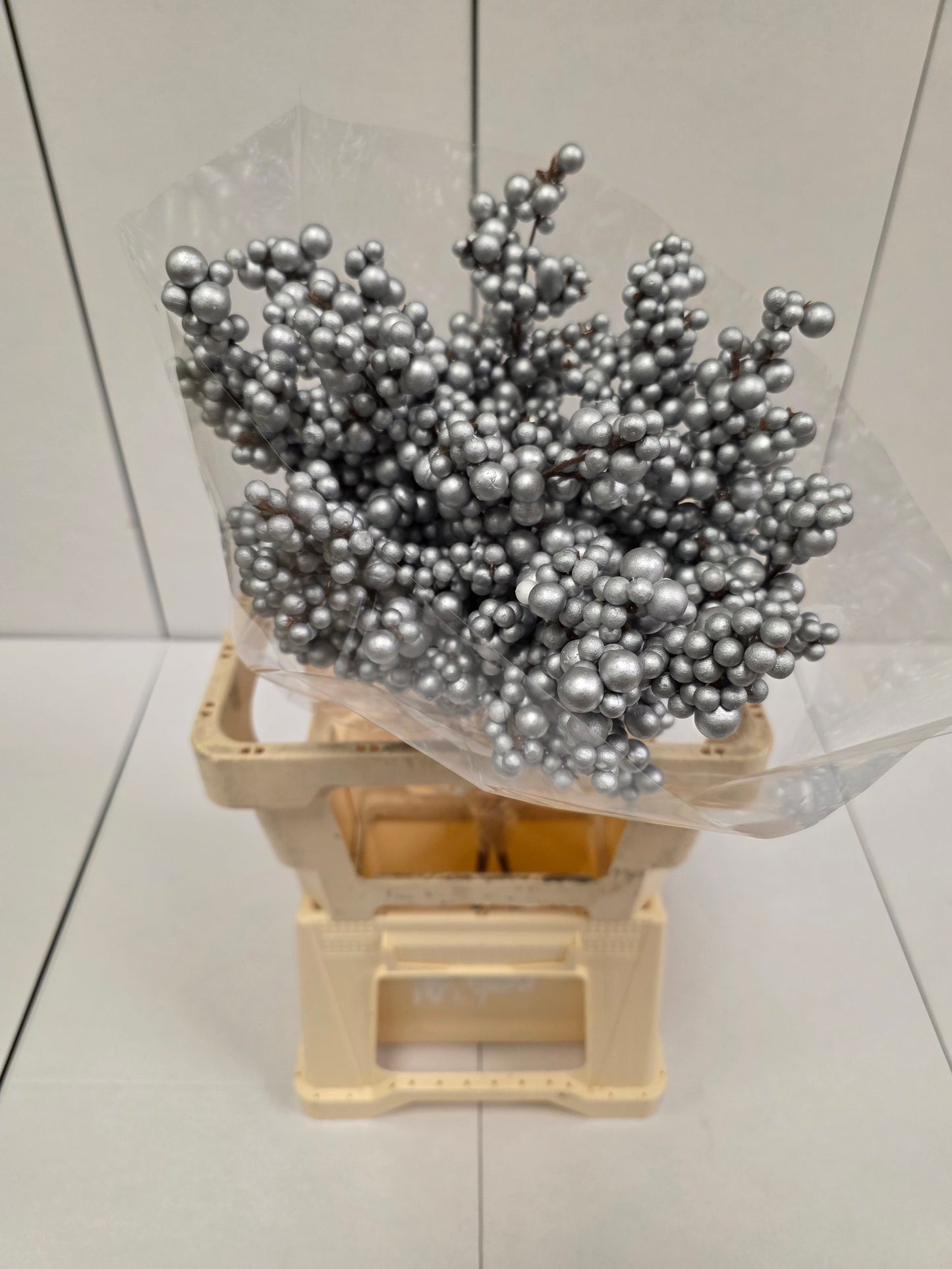 Peper Bes Op Stok Zilver