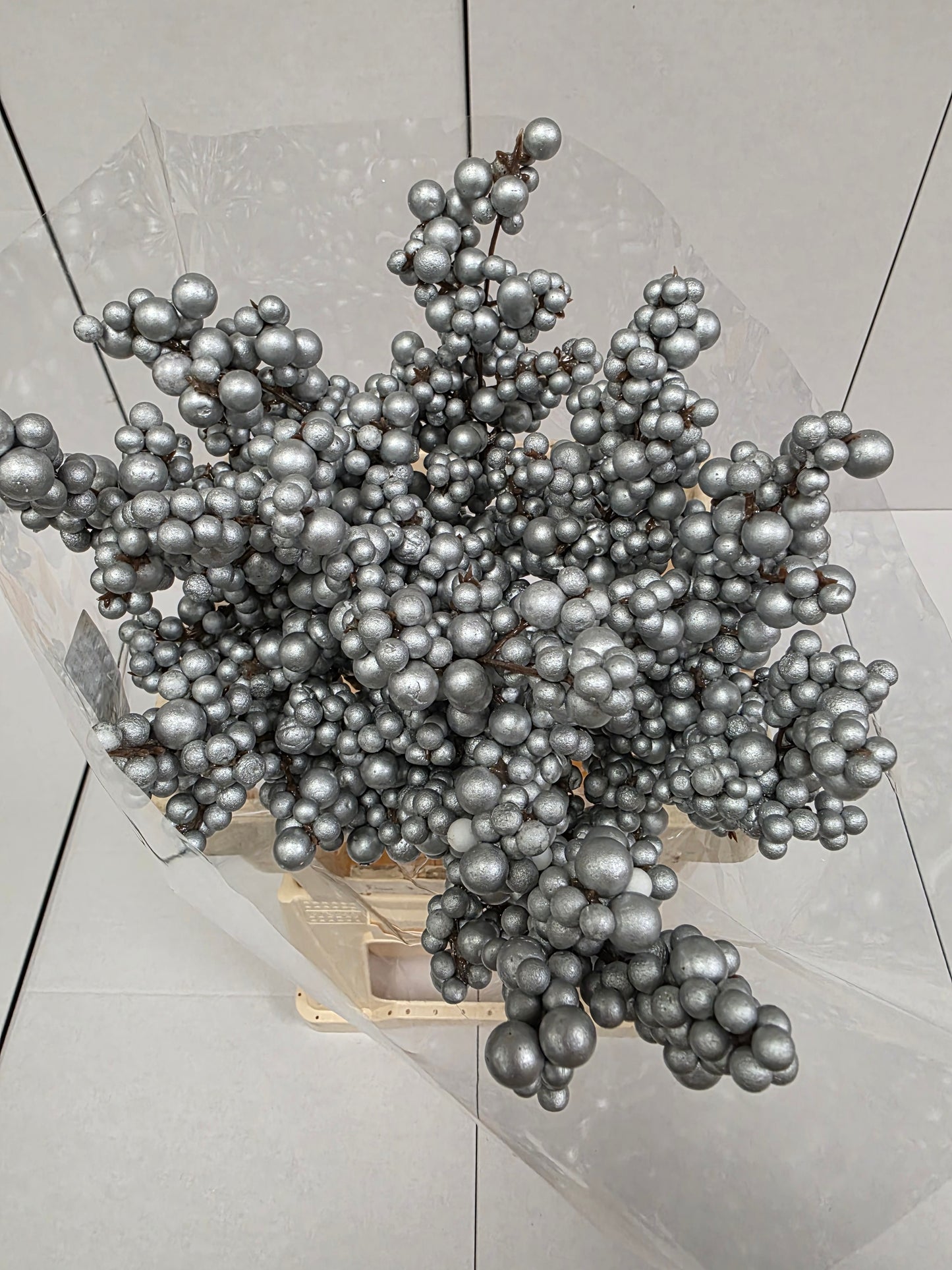 Peper Bes Op Stok Zilver