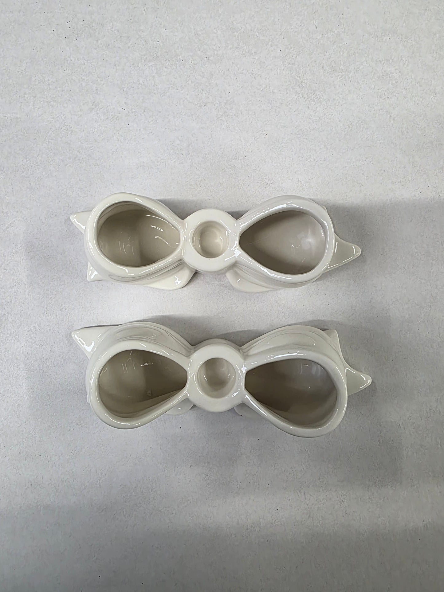Porcelain White Bow Candle Holder 20cm