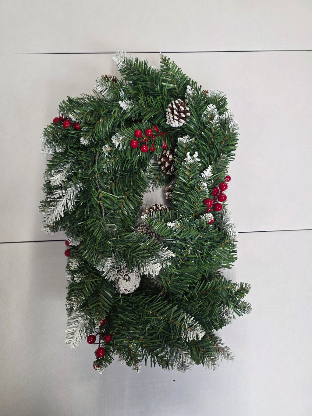 Garland Berry And Cones 200cm