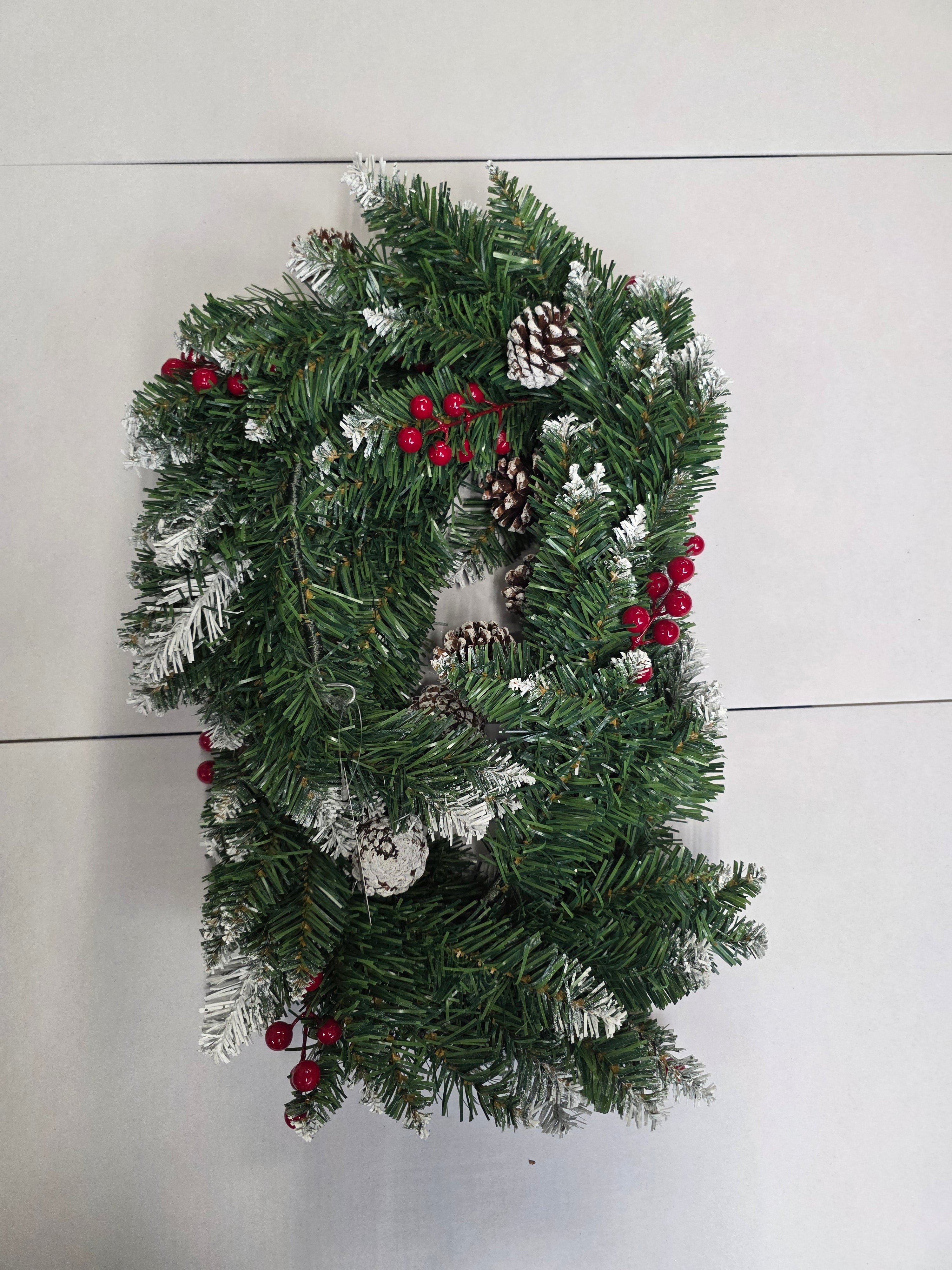 Garland Berry And Cones 200cm
