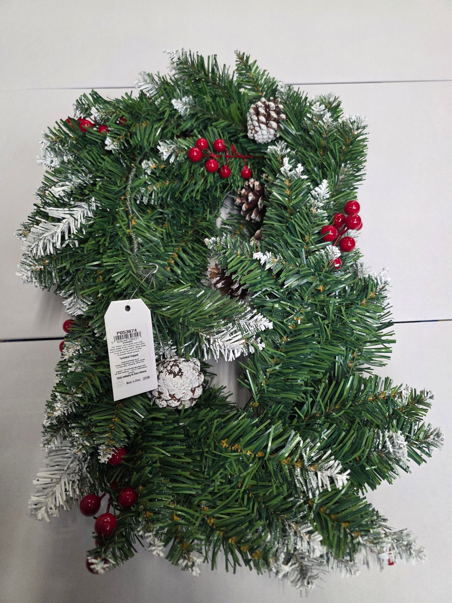 Garland Berry And Cones 200cm