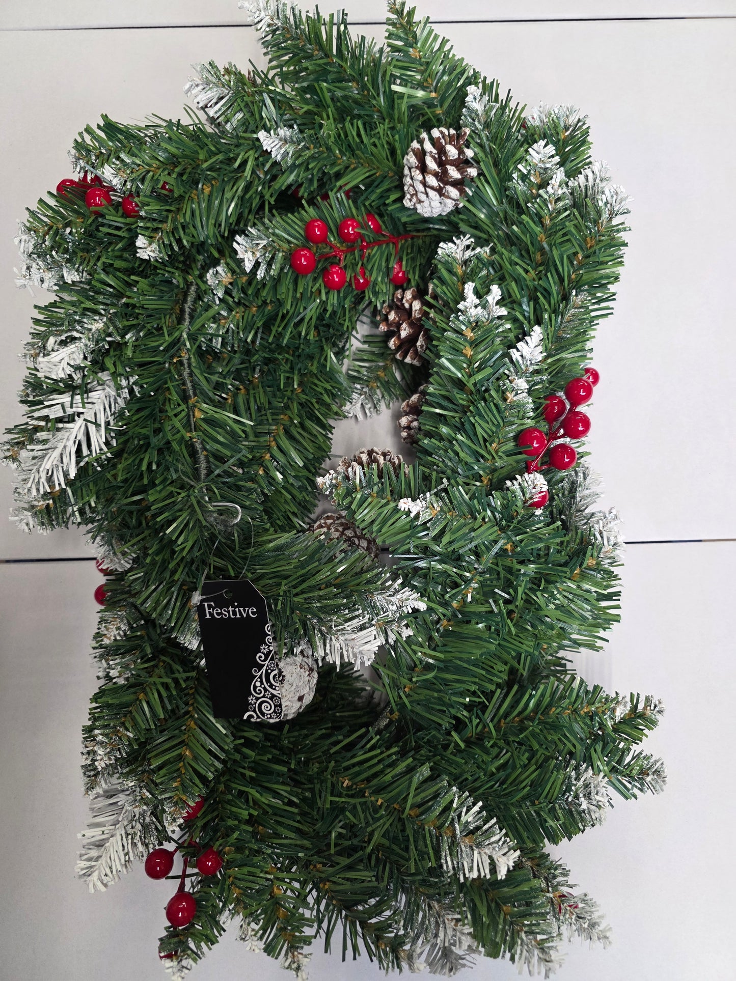 Garland Berry And Cones 200cm