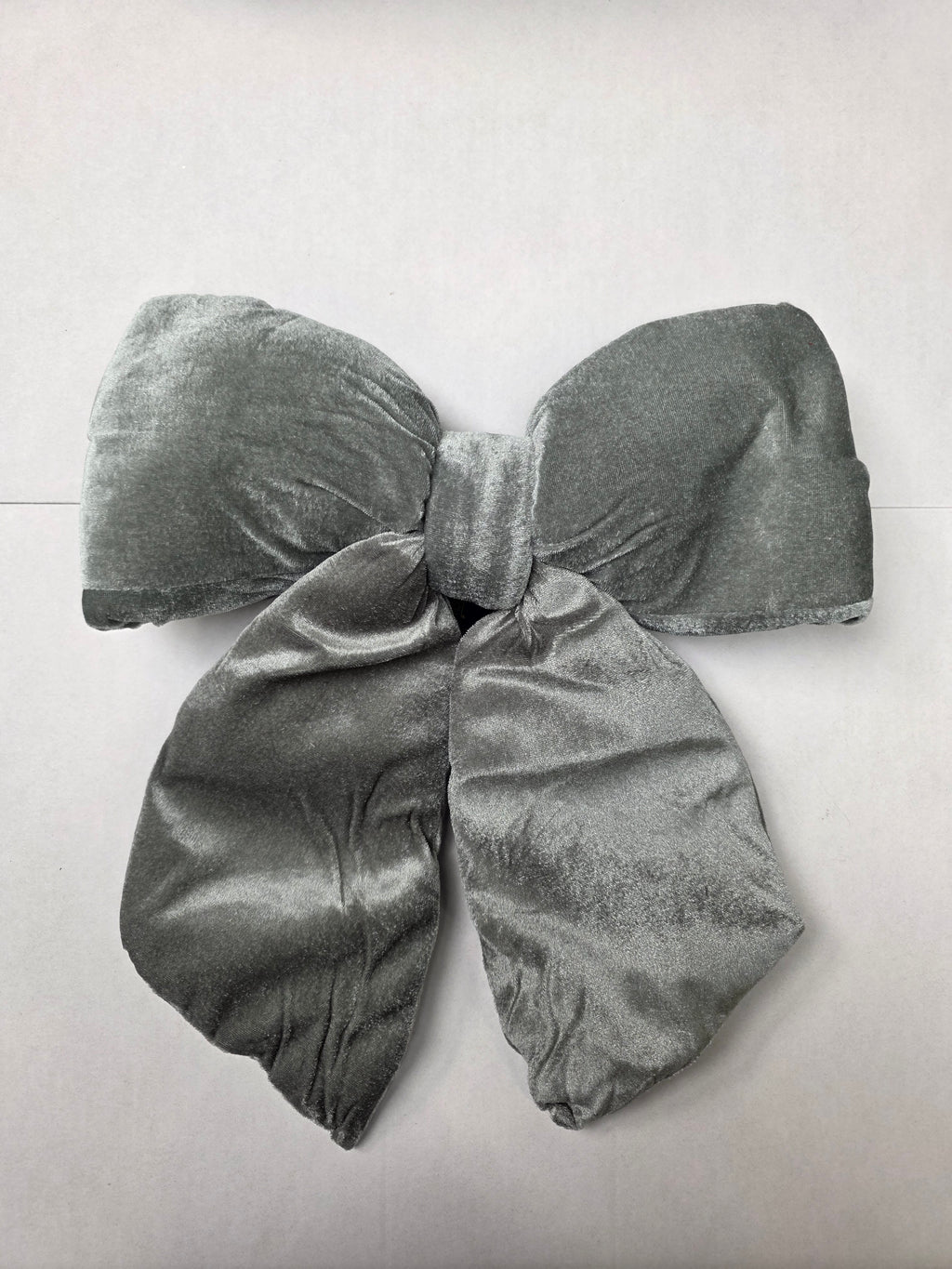 Plush Bow Grey 48cm
