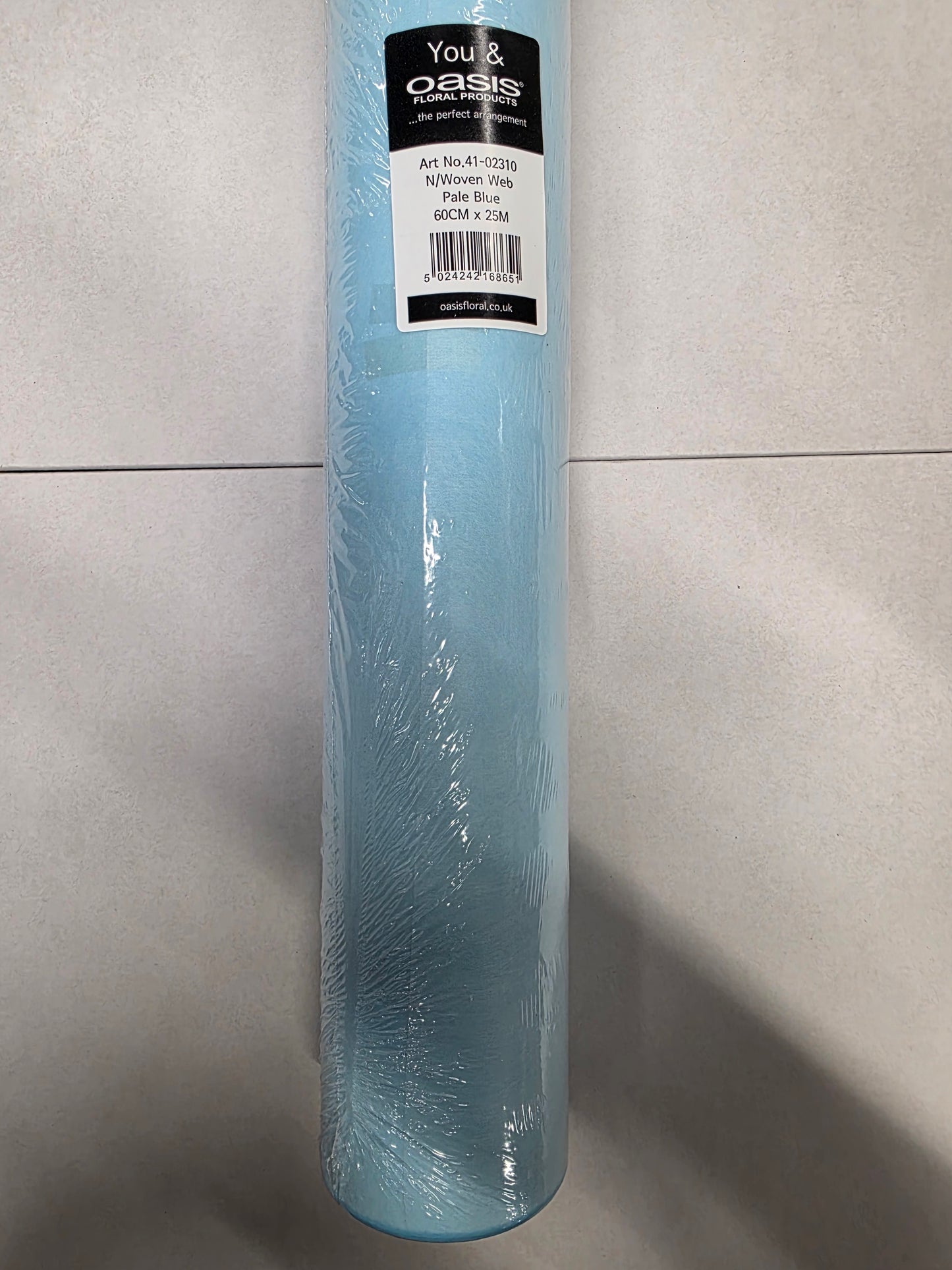 Non Woven Web Wrap Pale Blue