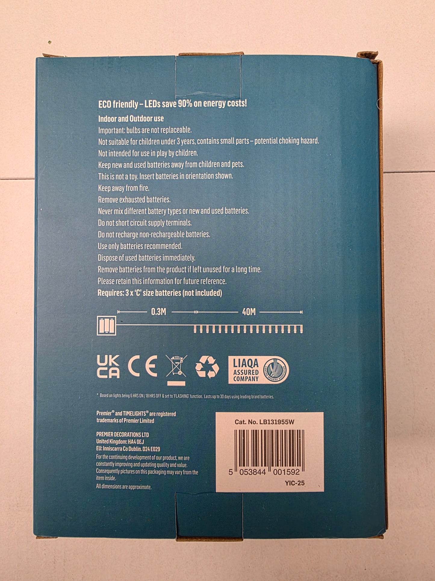 L E D Light White X400 Battery Operated