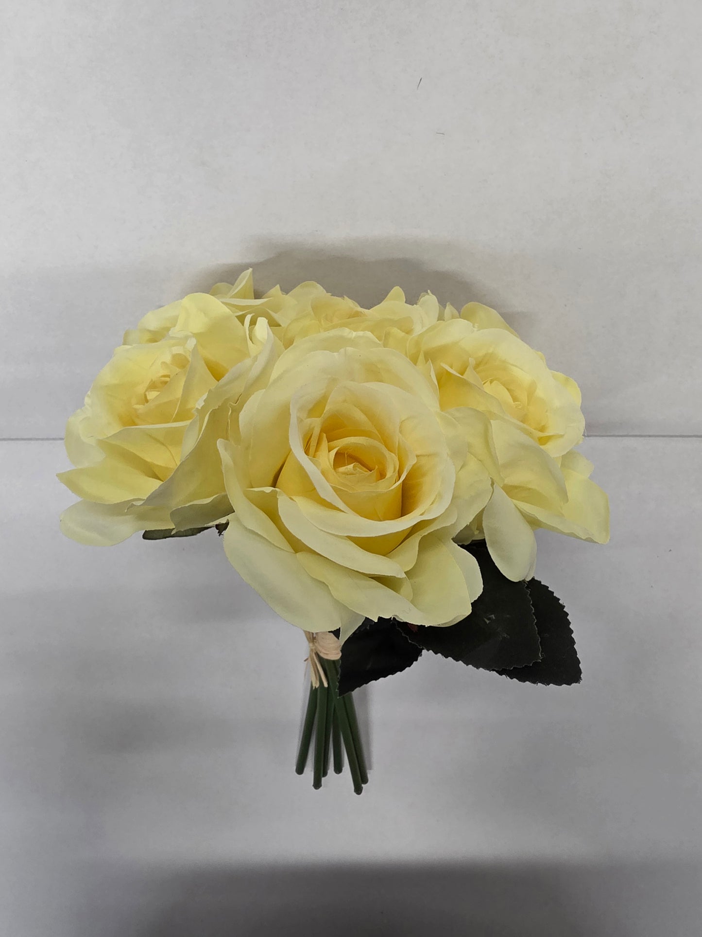 Eugenie Rose Bunch X 6 Pale Yellow (PACK OF 3)