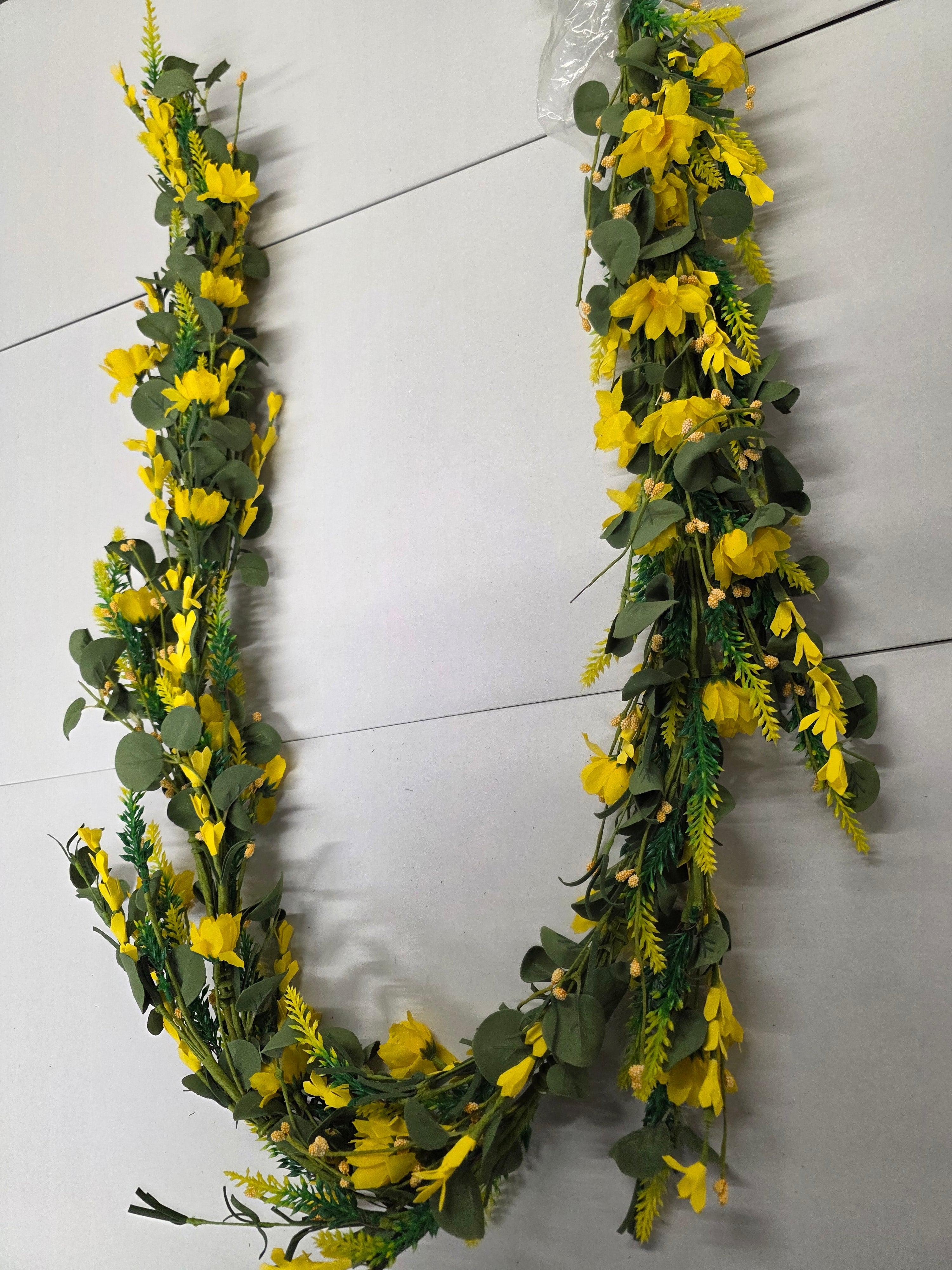 Artificial Garland Crown Daisy Foilage 180cm