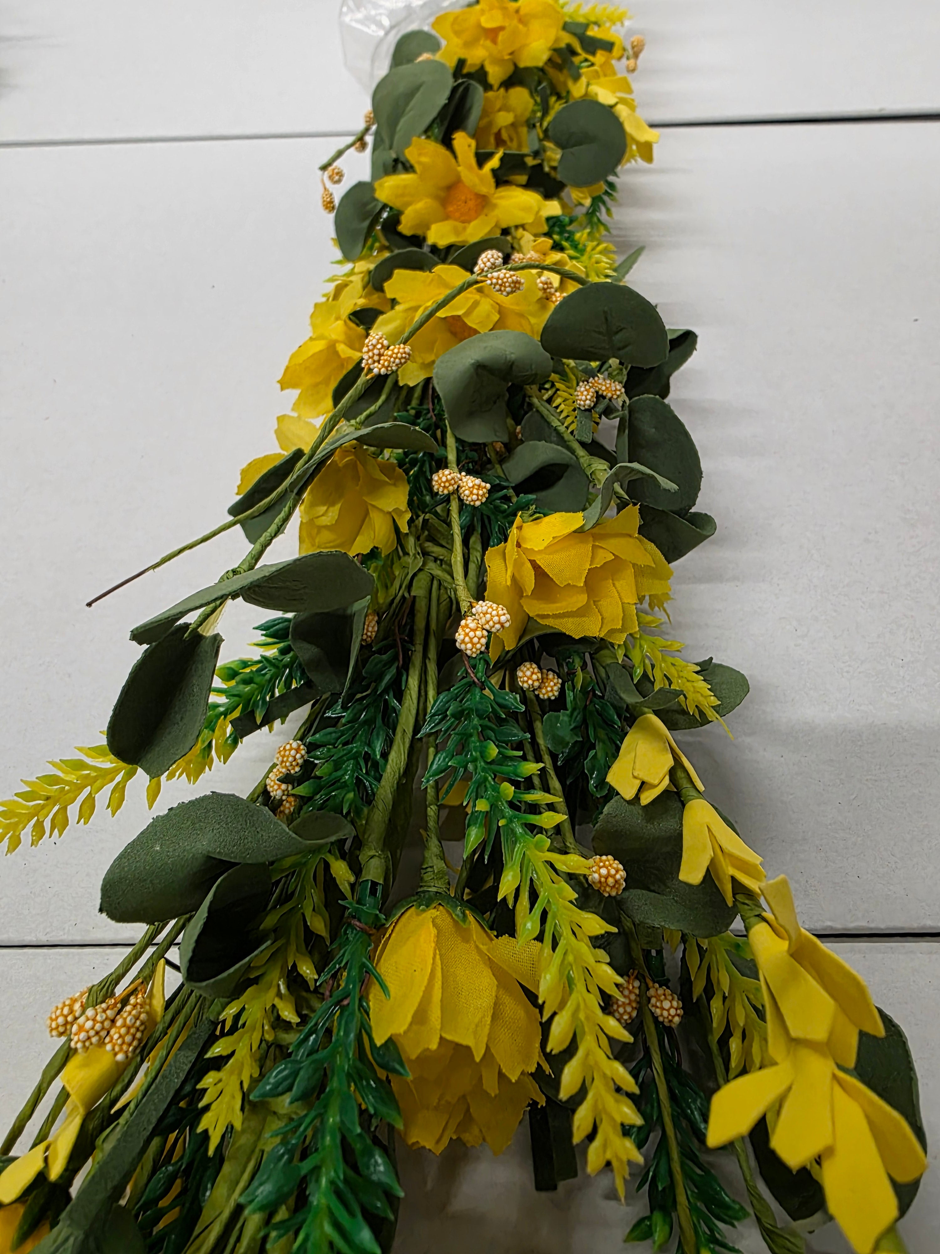 Artificial Garland Crown Daisy Foilage 180cm