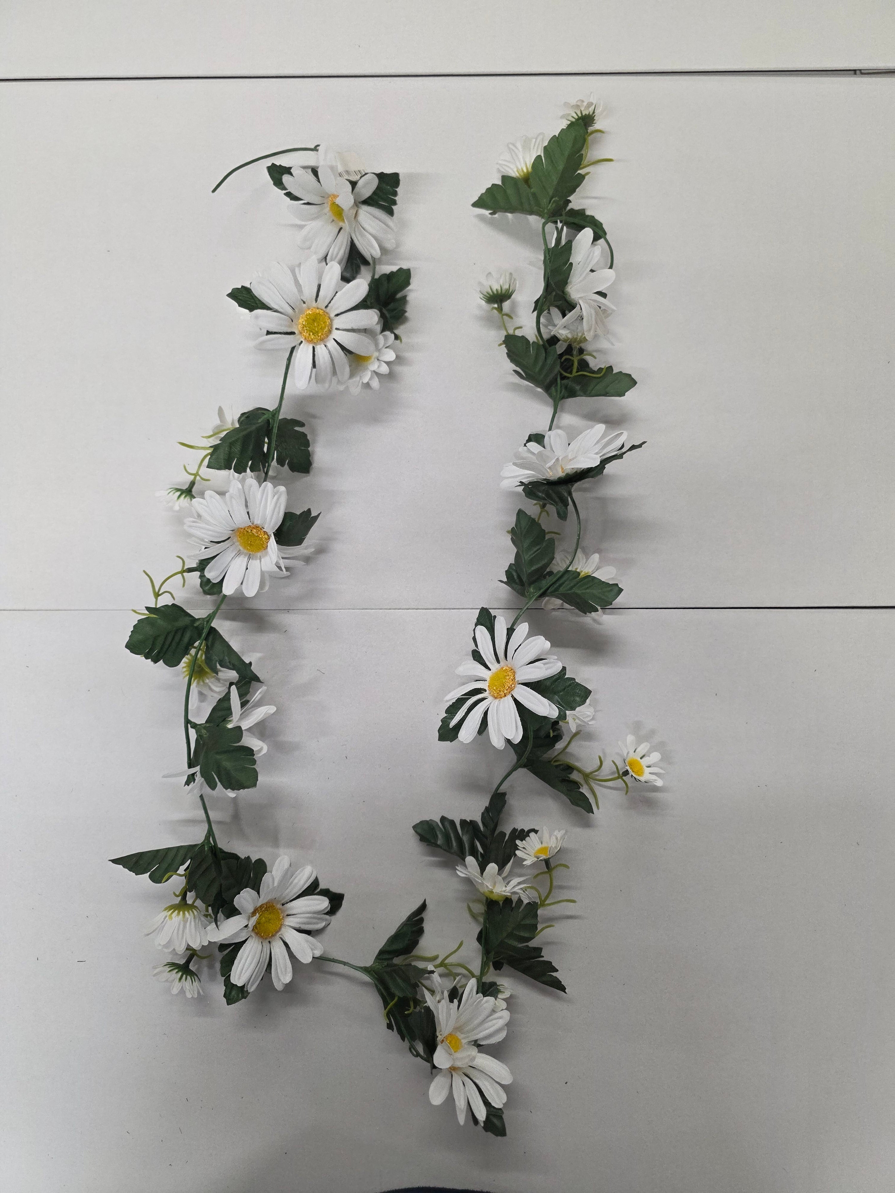 Artificial Garland Daisy