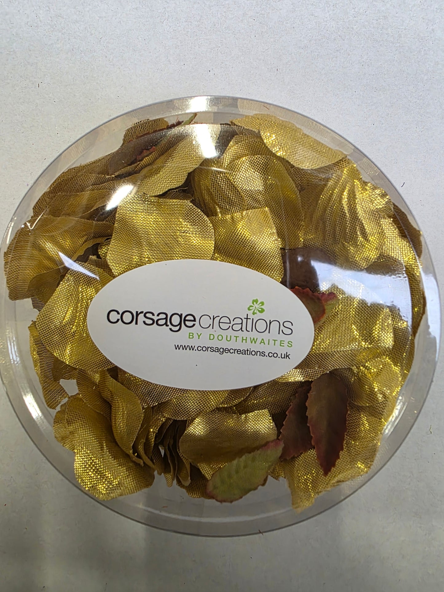 Artificial Rose Petals Met Gold Box (PACK OF 2)