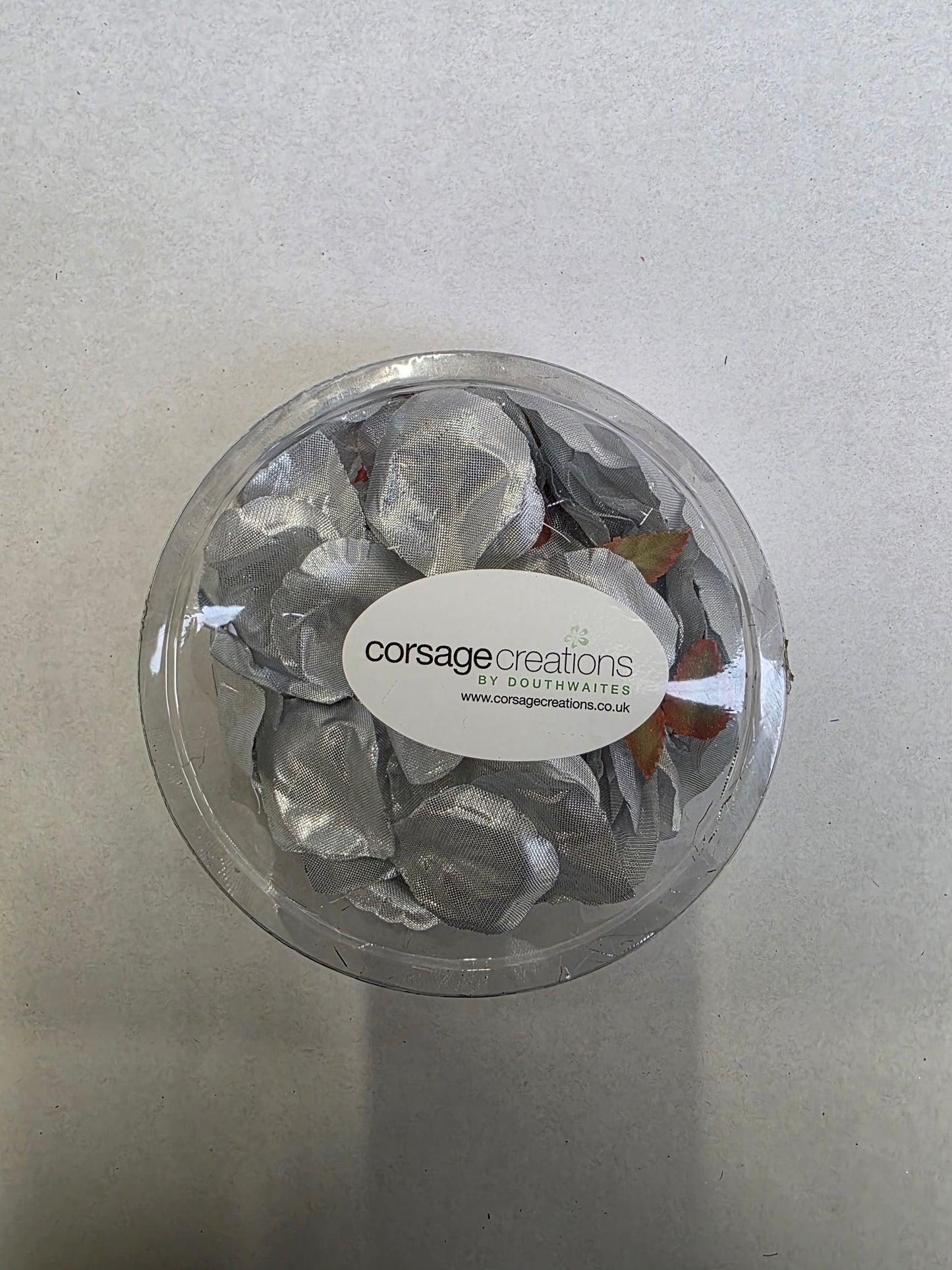 Artificial Rose Petals Met Silver Box (PACK OF 2)