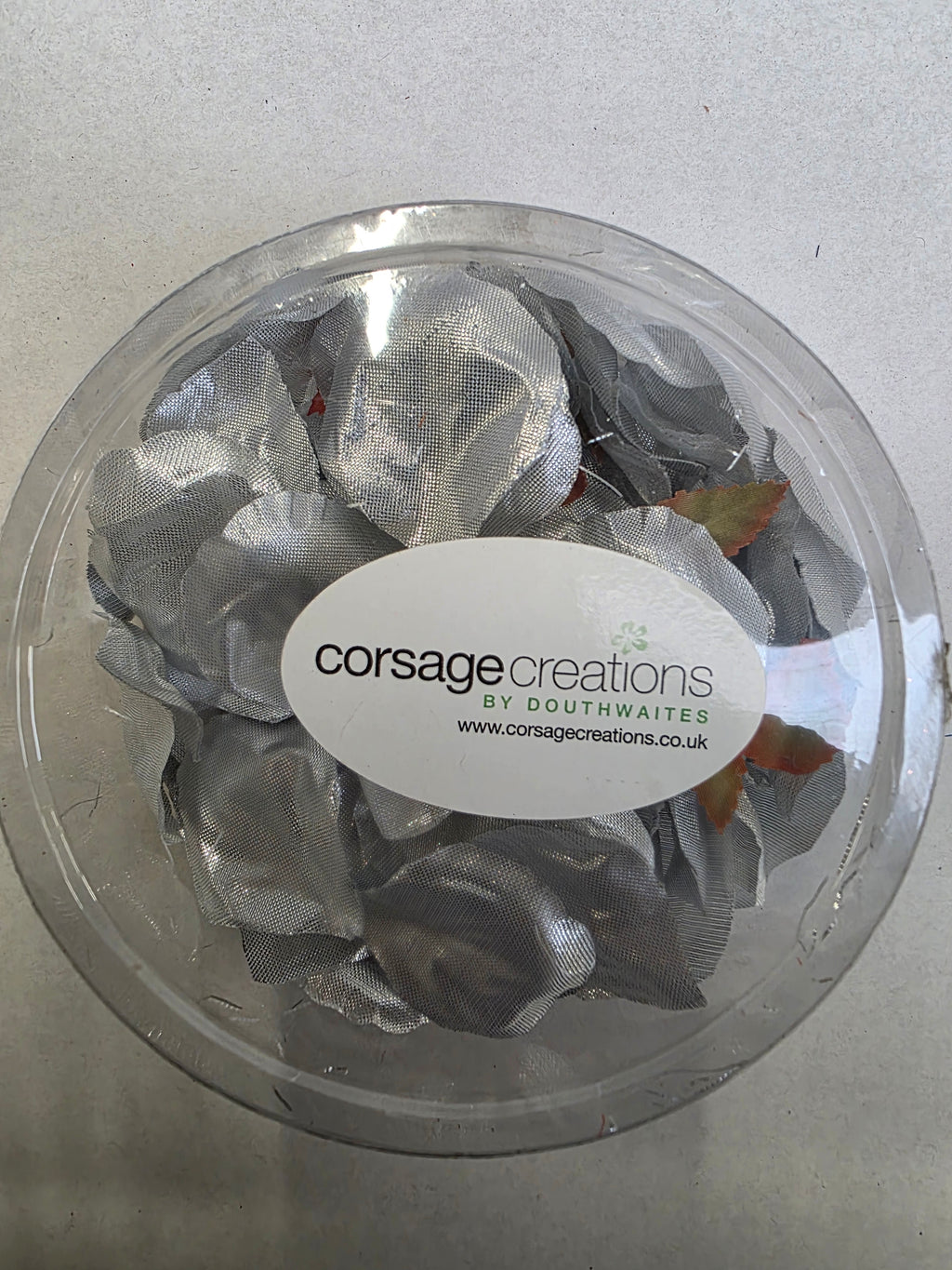Artificial Rose Petals Met Silver Box (PACK OF 2)