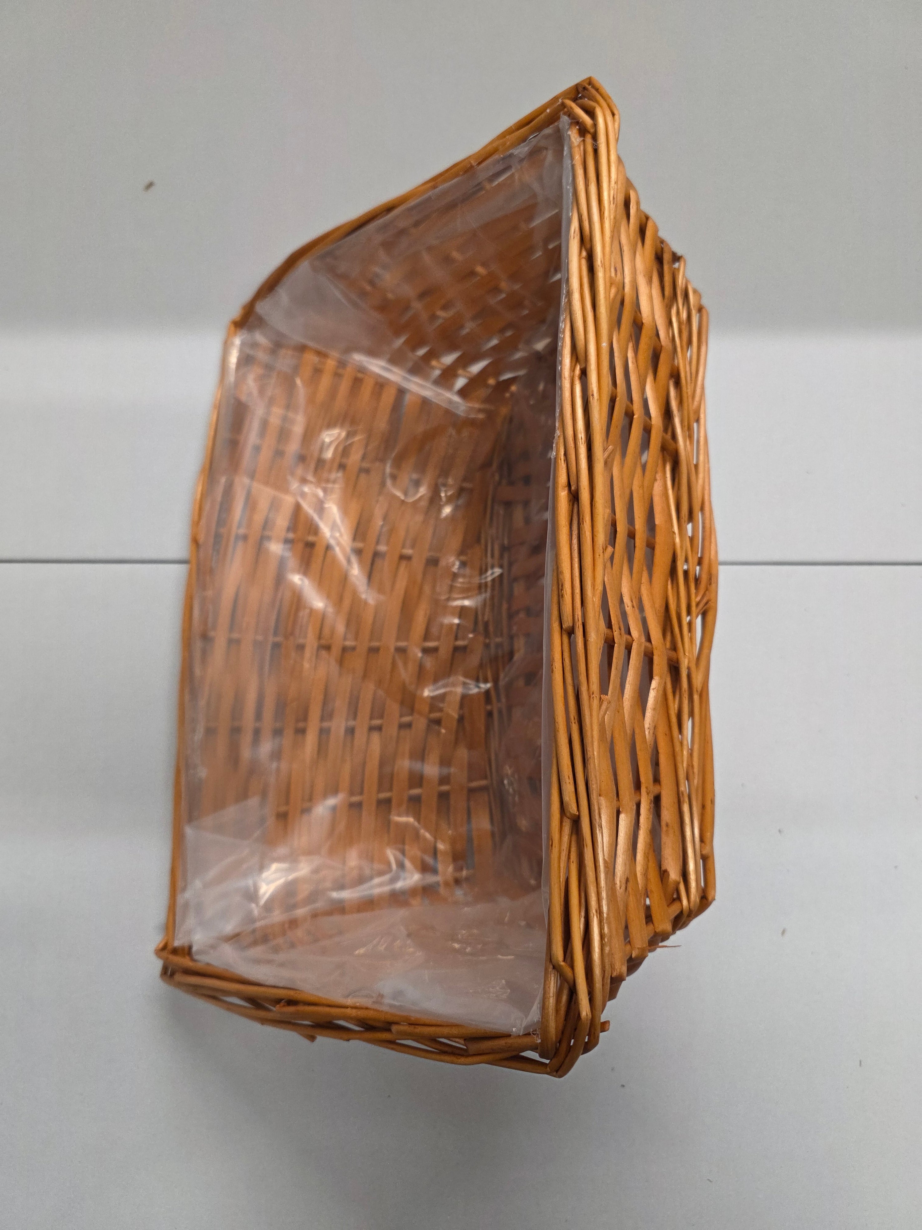 Fruit Tray Willow 14 Inch