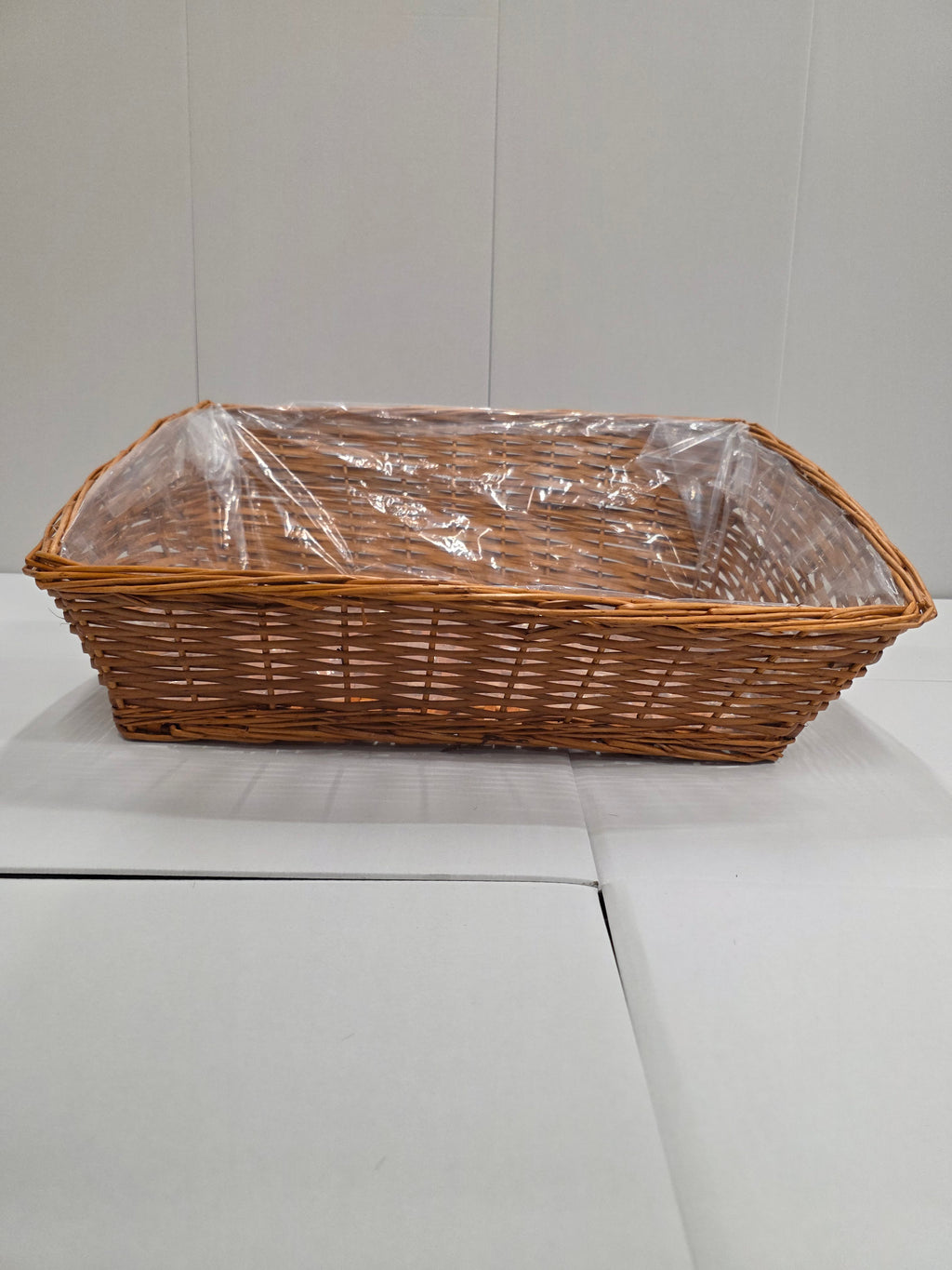 Fruit Tray Willow 24 Inch