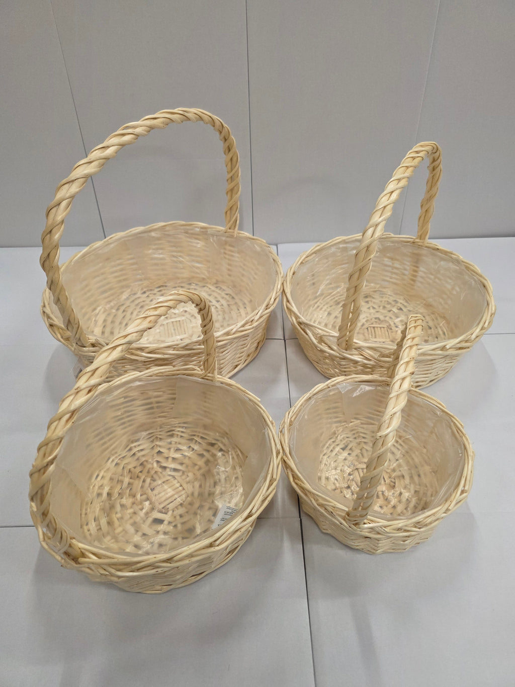 Basket Willow Round Stained Set 4