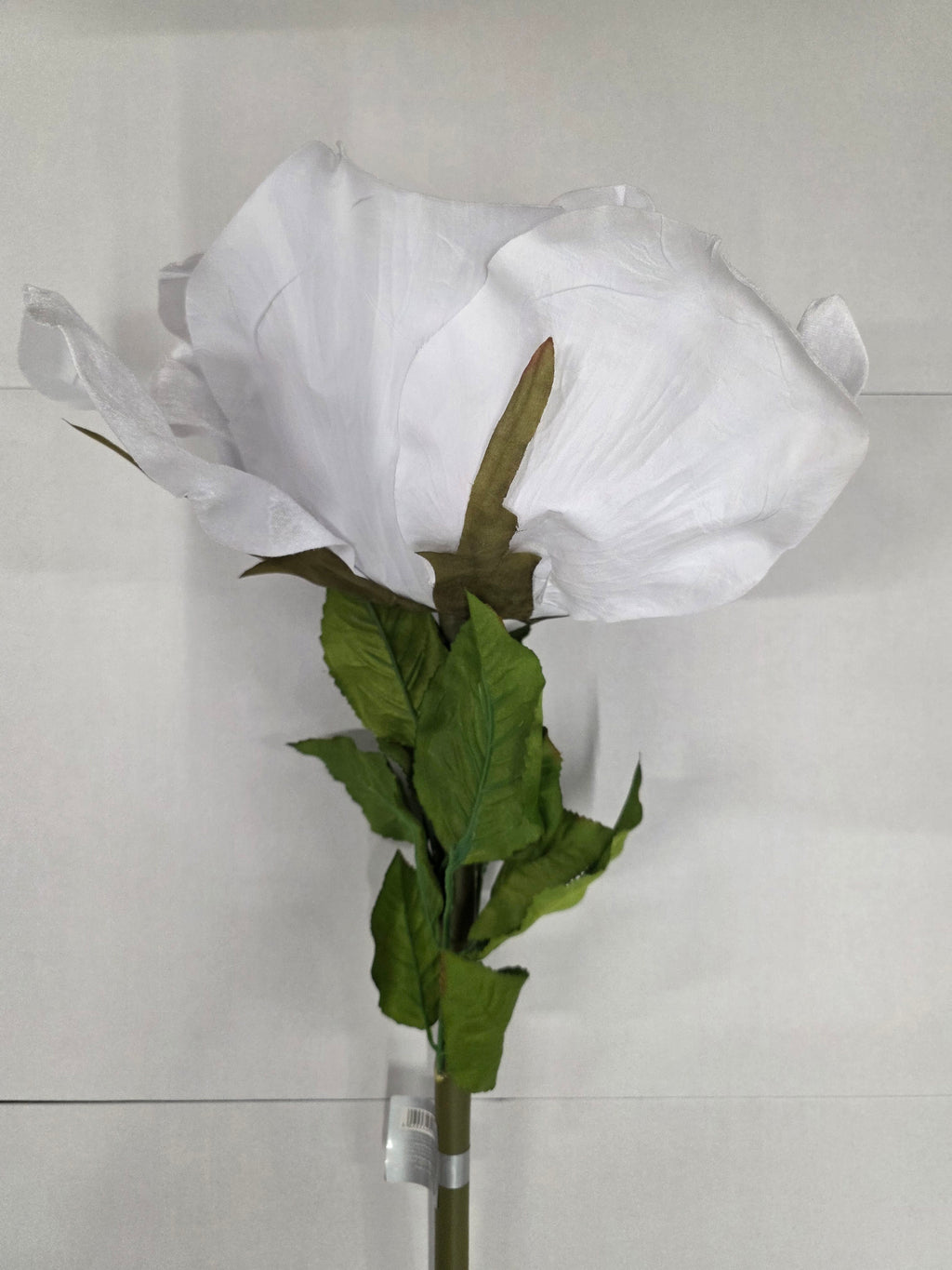 Artificial Giant Rose Velvet Silver 116cm