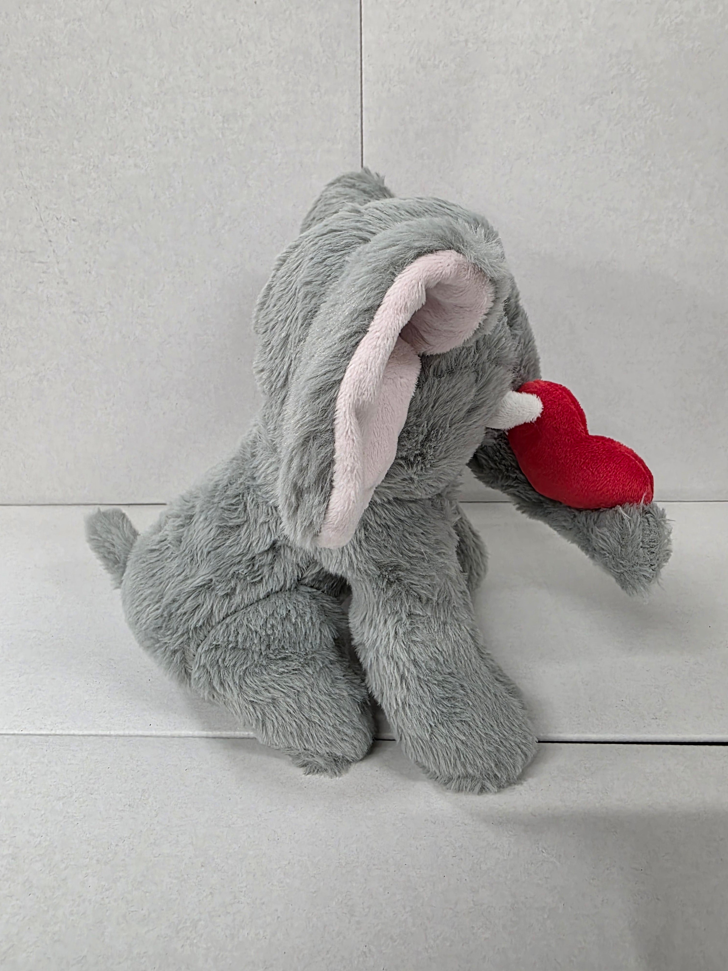 Valentines Elephant 25cm