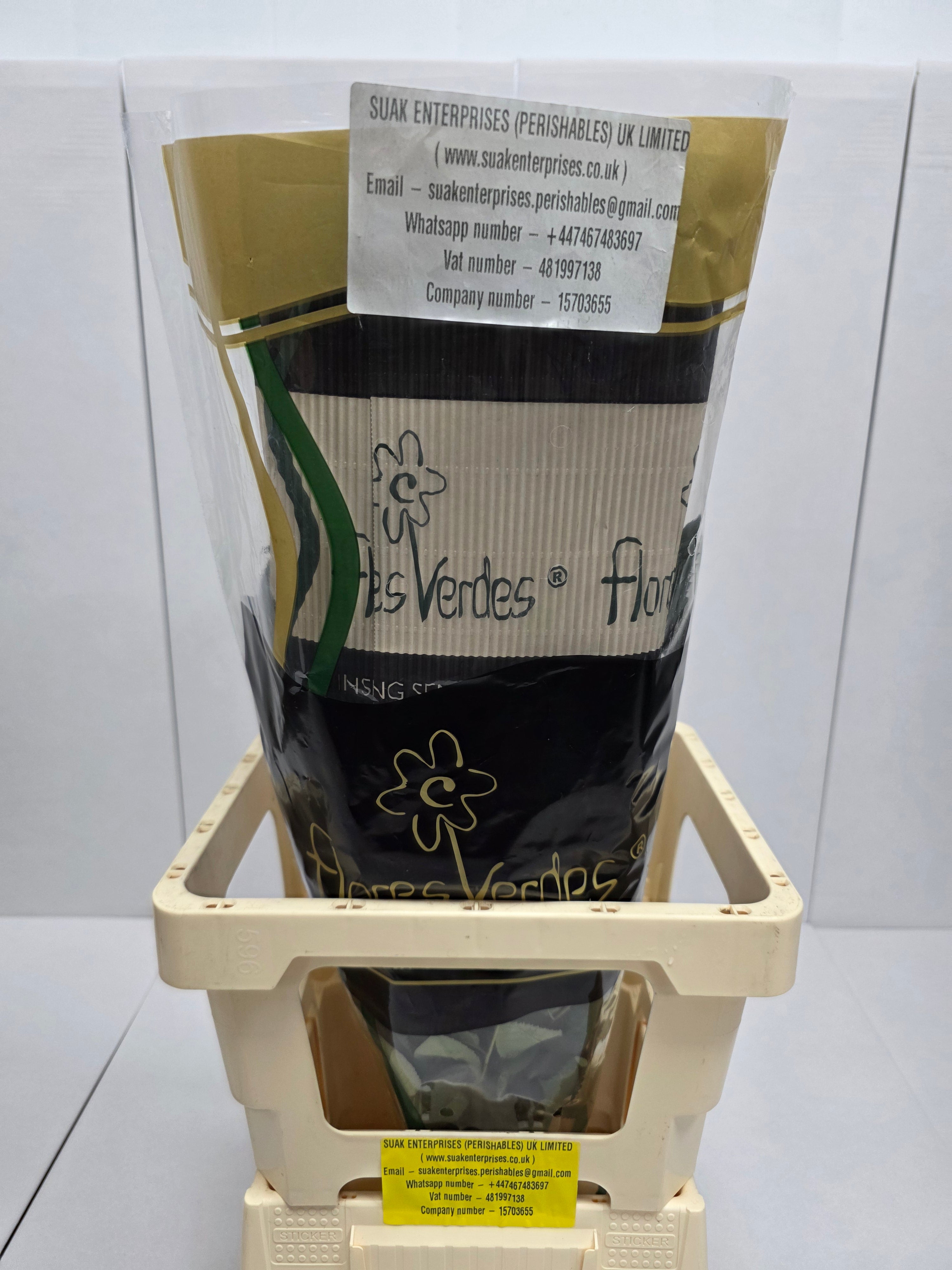 Farm Fresh Rosa Ecuadorian Gr Think Pink  (Bunch of 25 stems, Length 60cm)