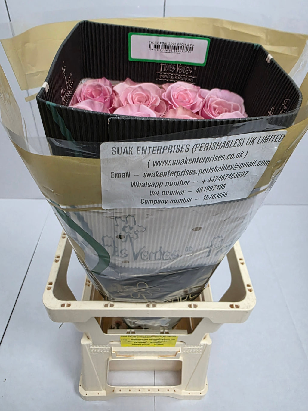 Farm Fresh Rosa Ecuadorian Gr Think Pink  (Bunch of 25 stems, Length 60cm)